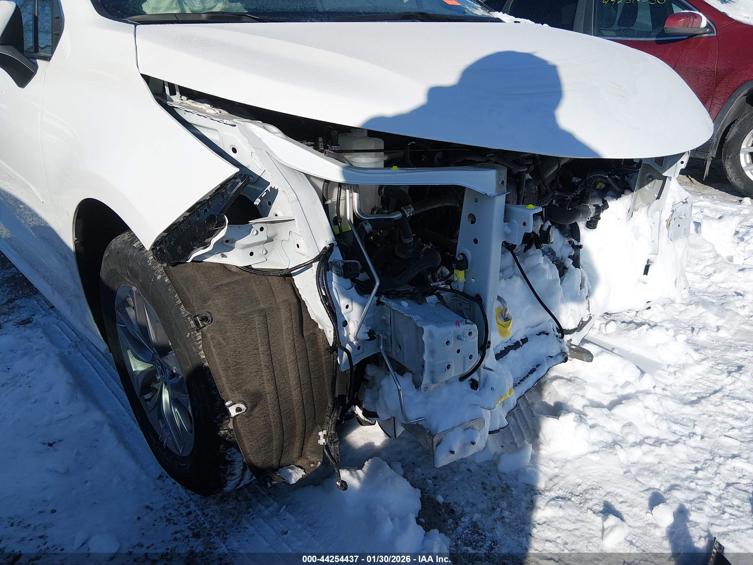 TOYOTA SIENNA image 6