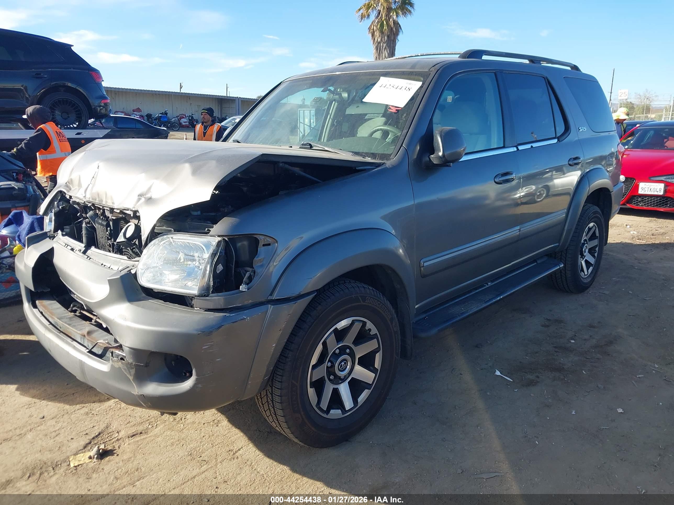 TOYOTA SEQUOIA image 2