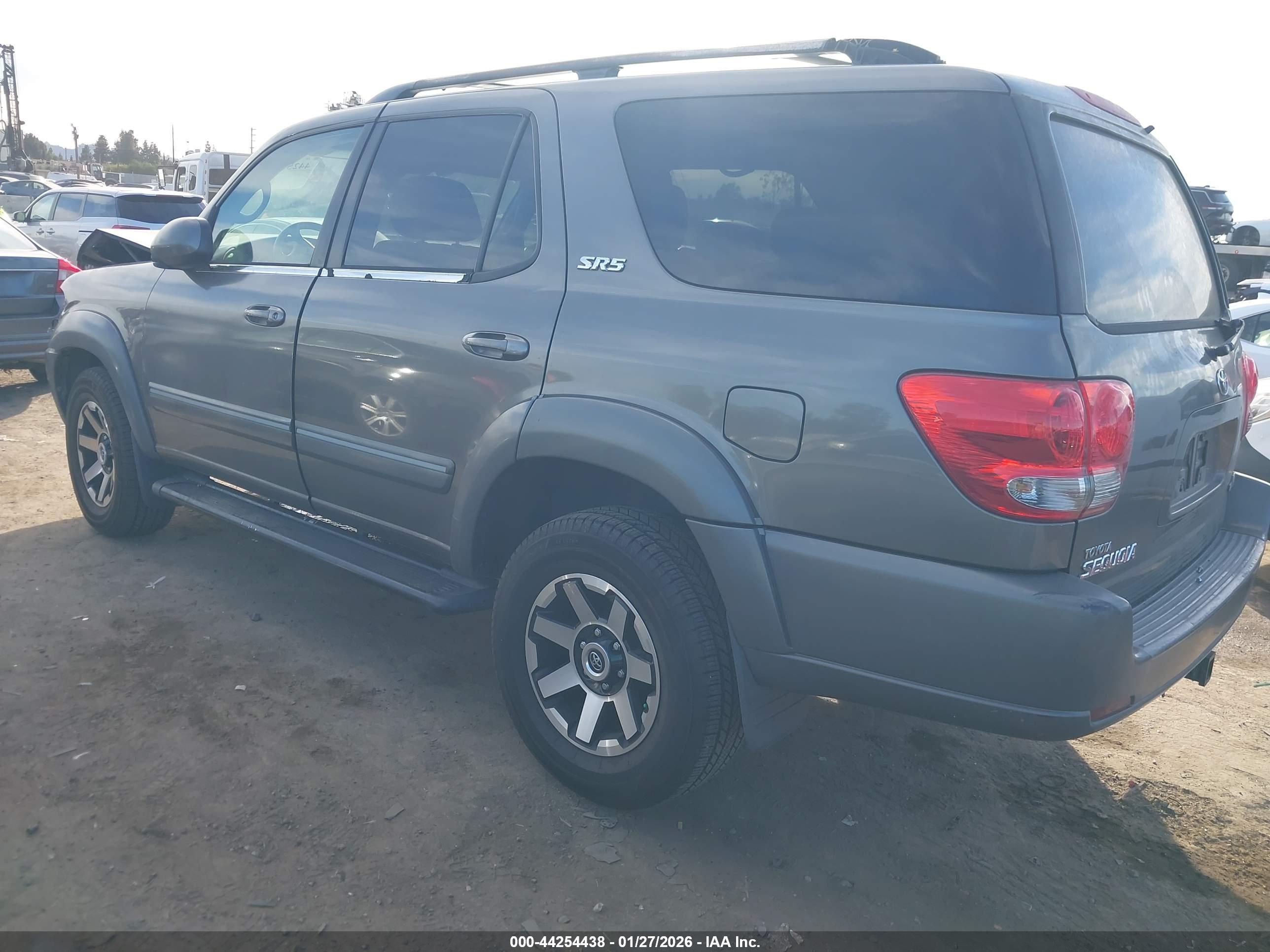 TOYOTA SEQUOIA image 3