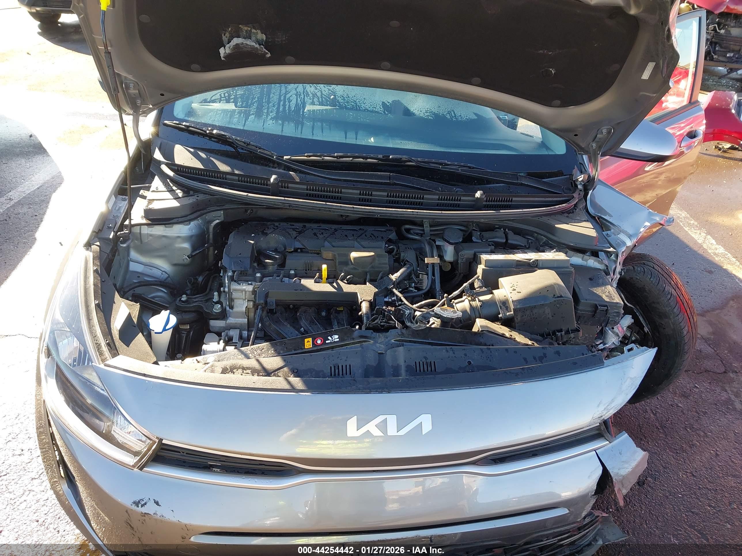 KIA RIO image 10