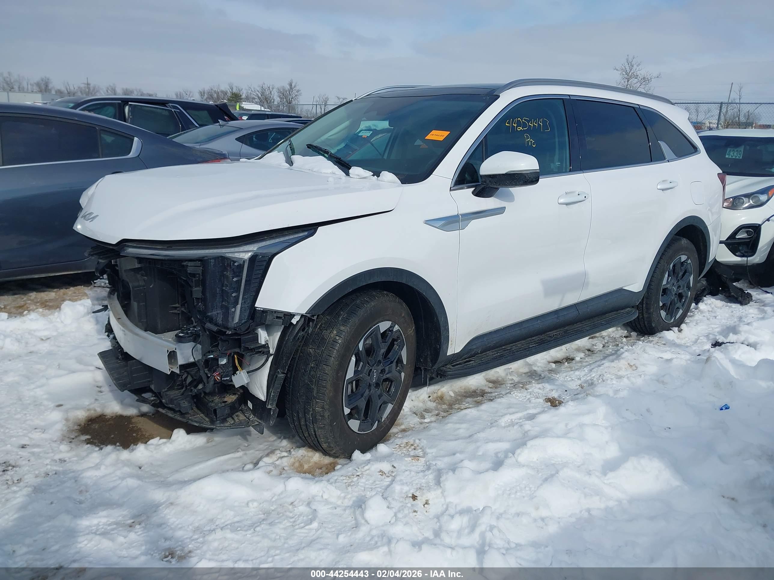 KIA SORENTO image 2