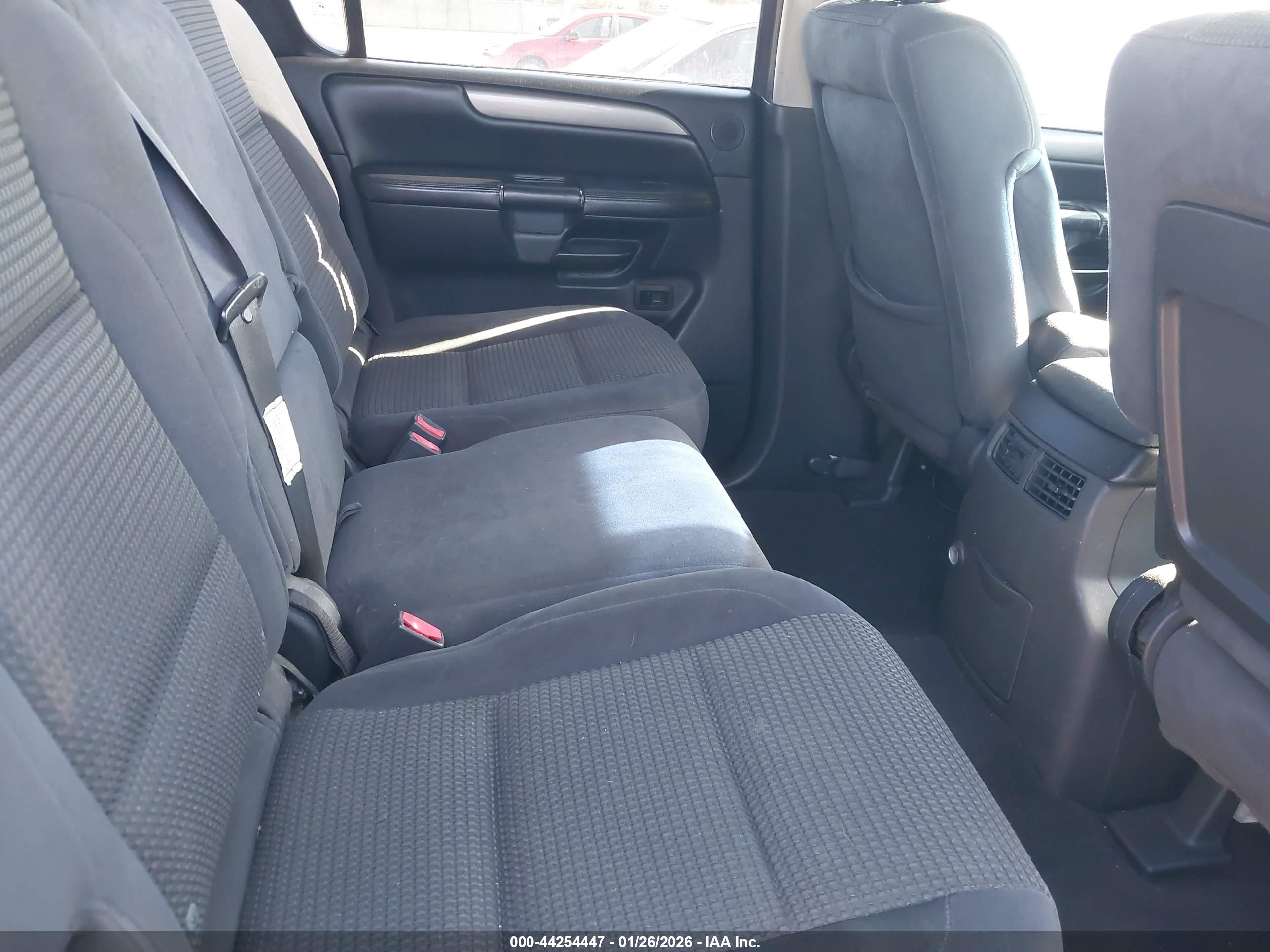 NISSAN ARMADA image 8