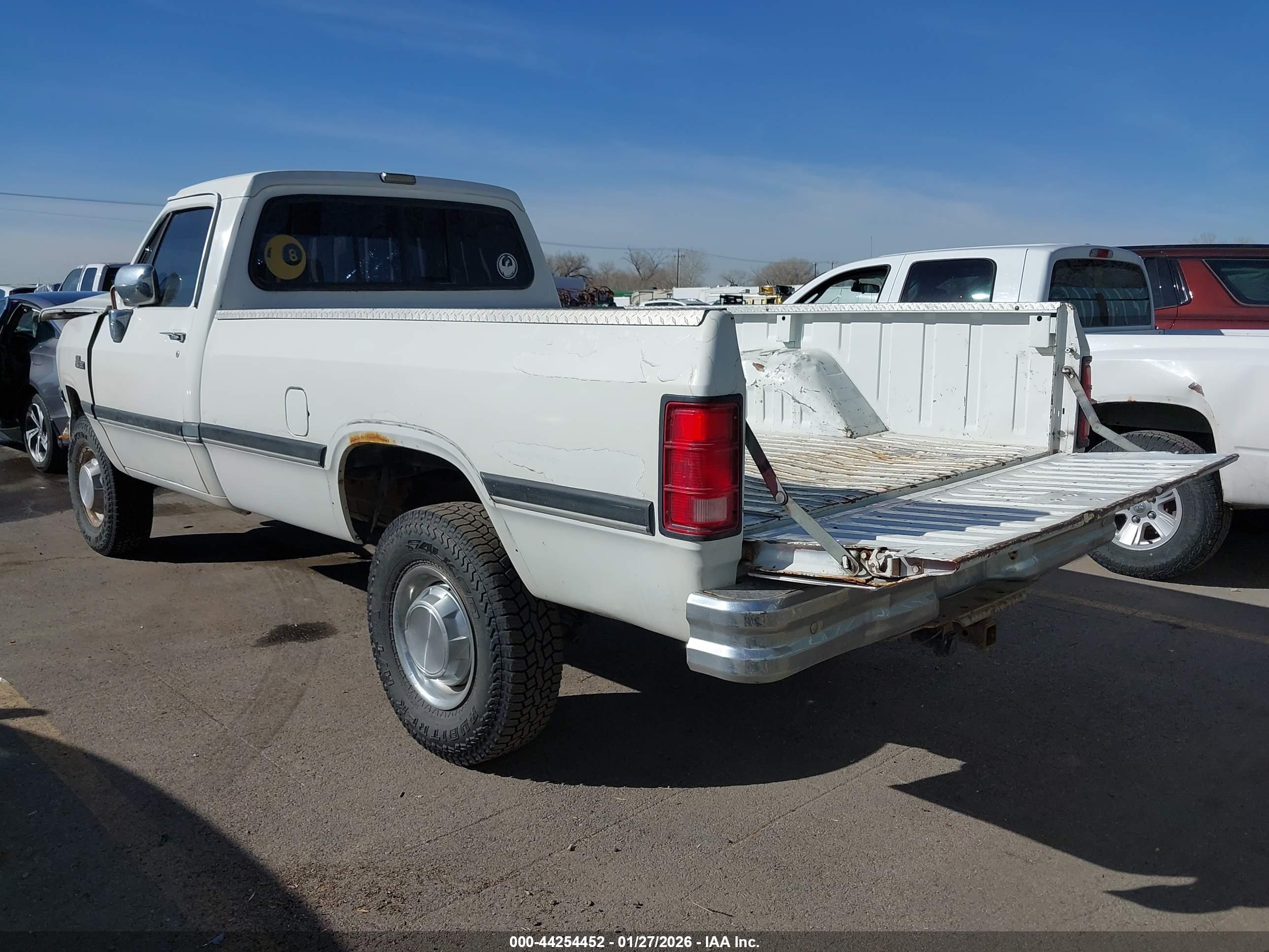 DODGE W-SERIES image 3