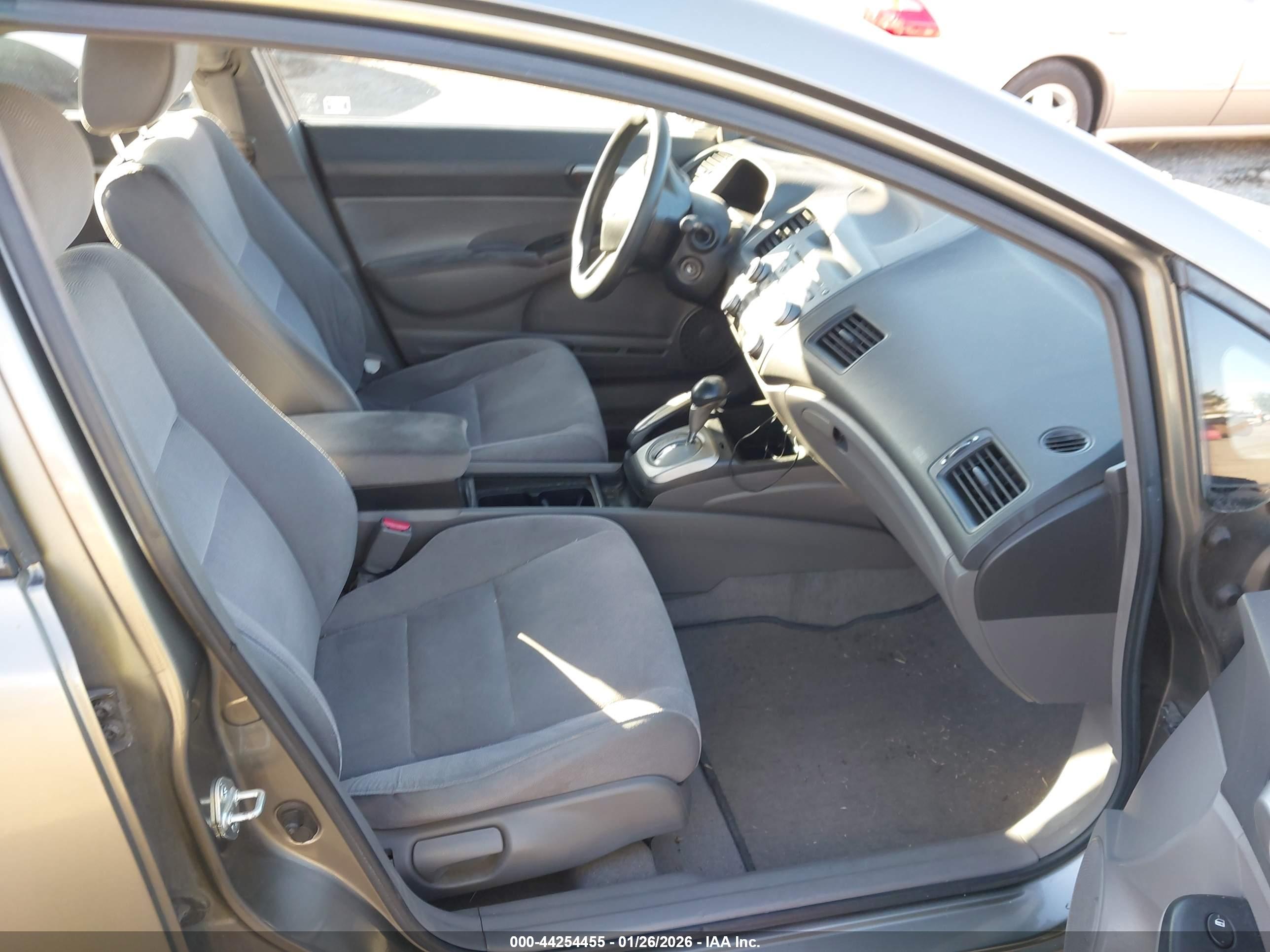 HONDA CIVIC image 5
