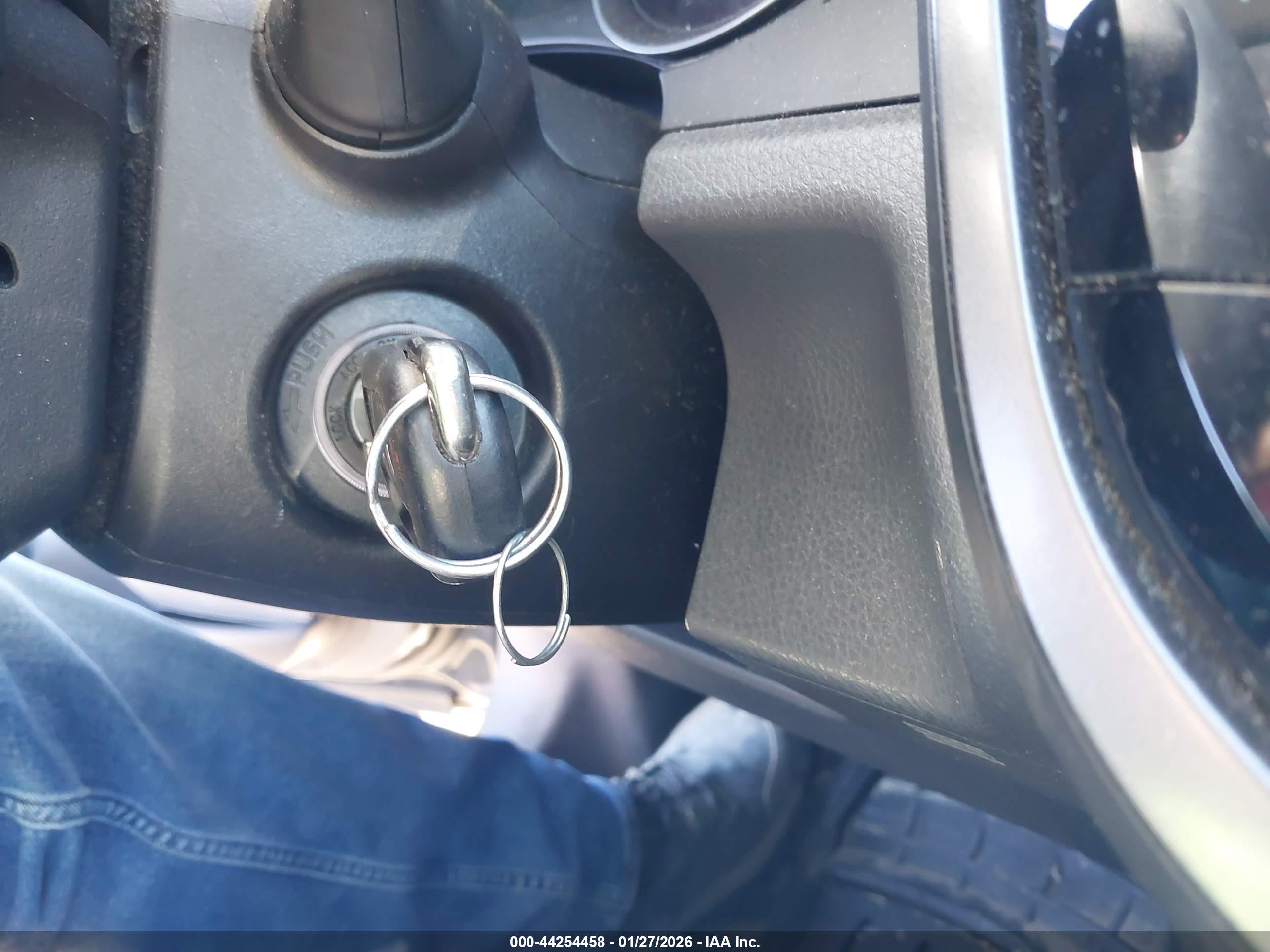 TOYOTA CAMRY image 11