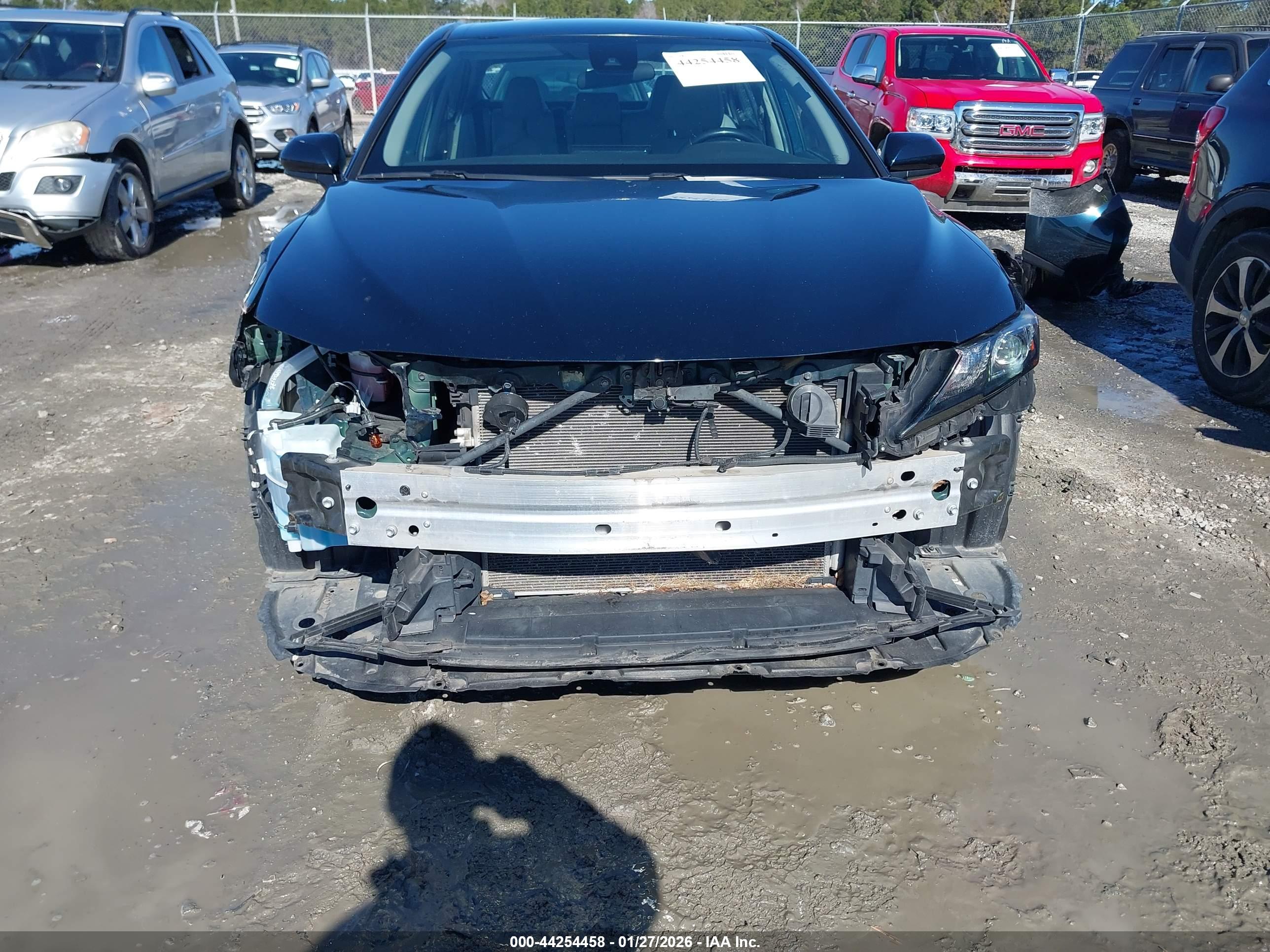 TOYOTA CAMRY image 6