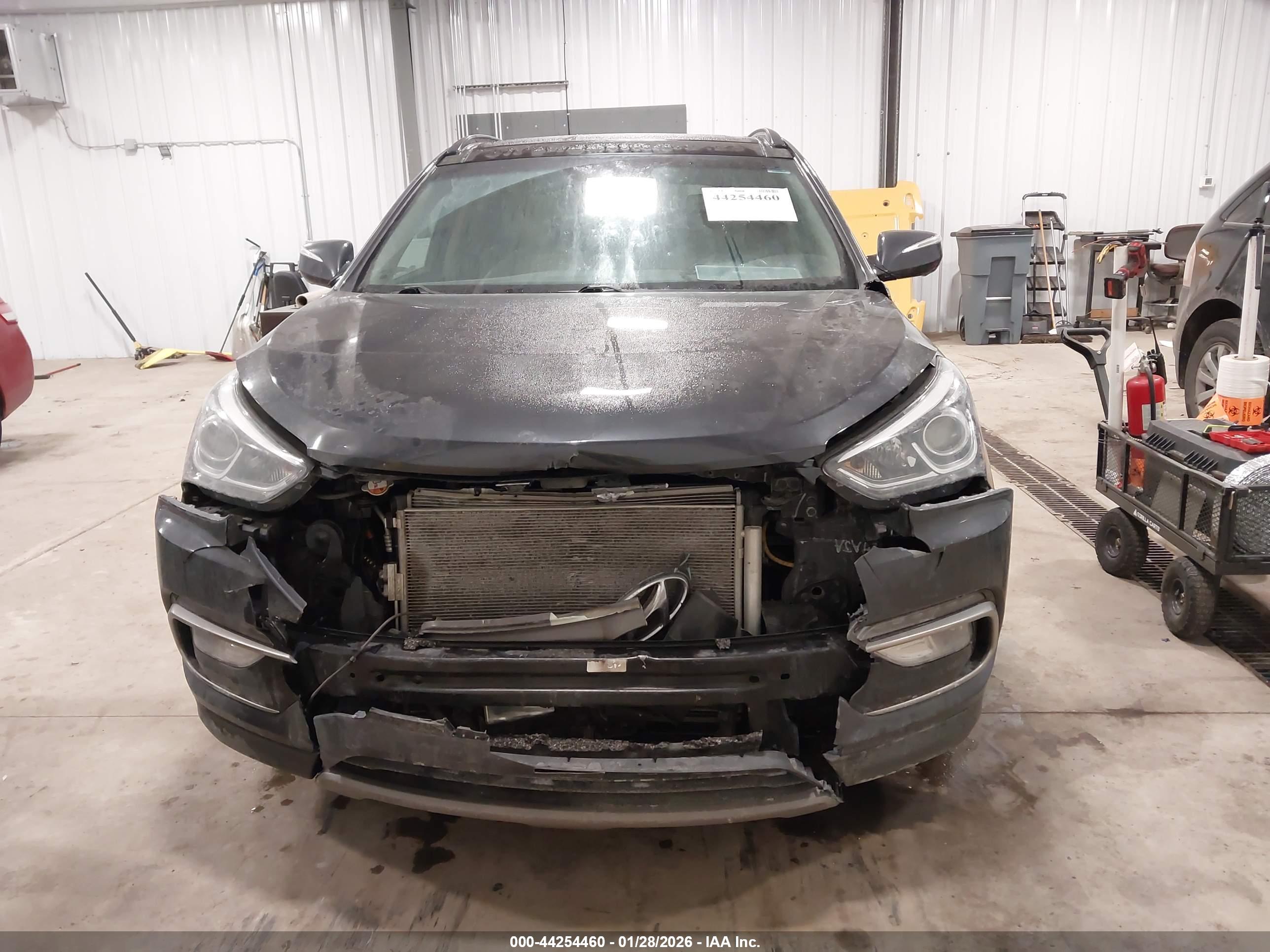 HYUNDAI SANTA image 6
