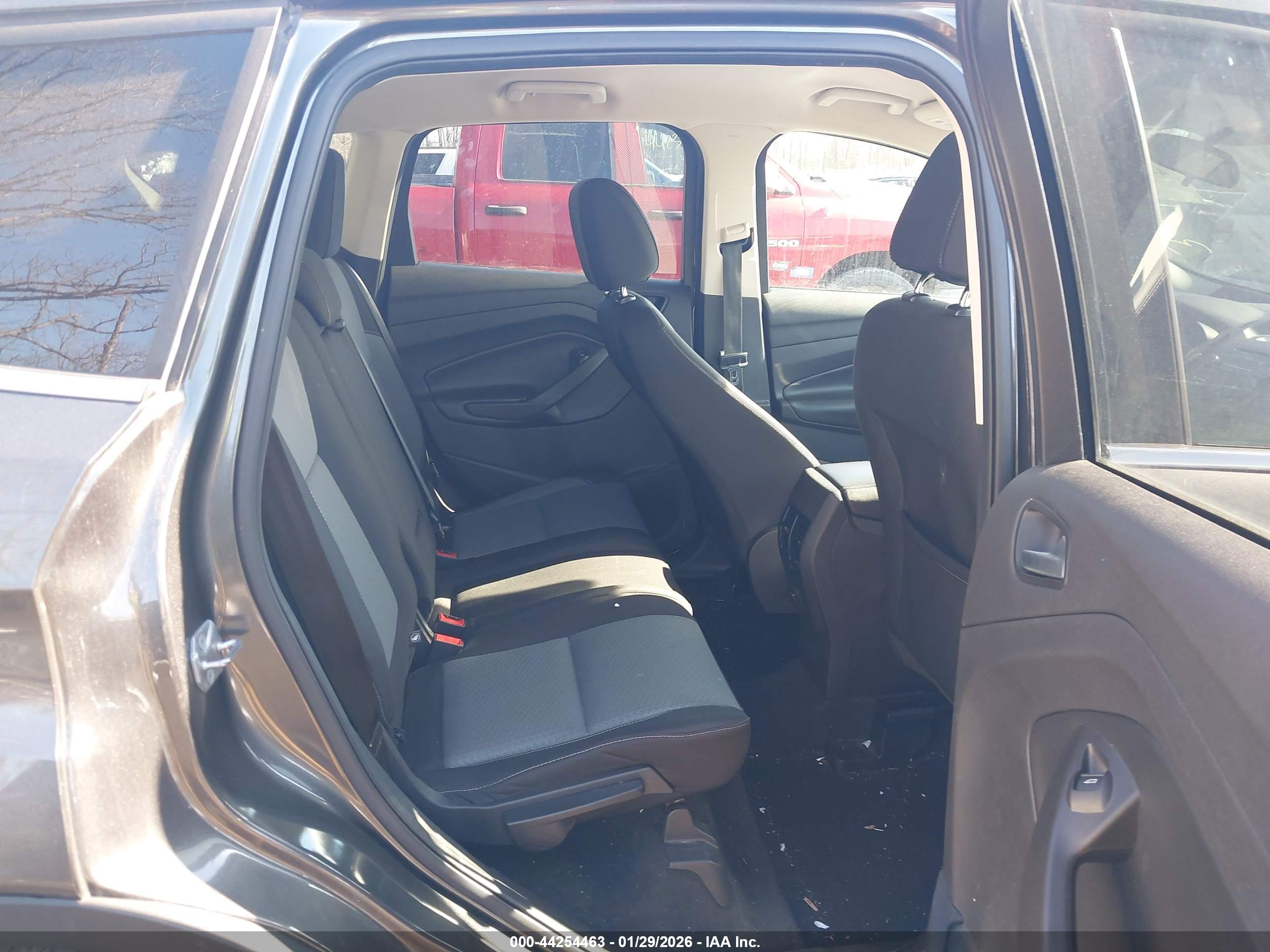 FORD ESCAPE image 8