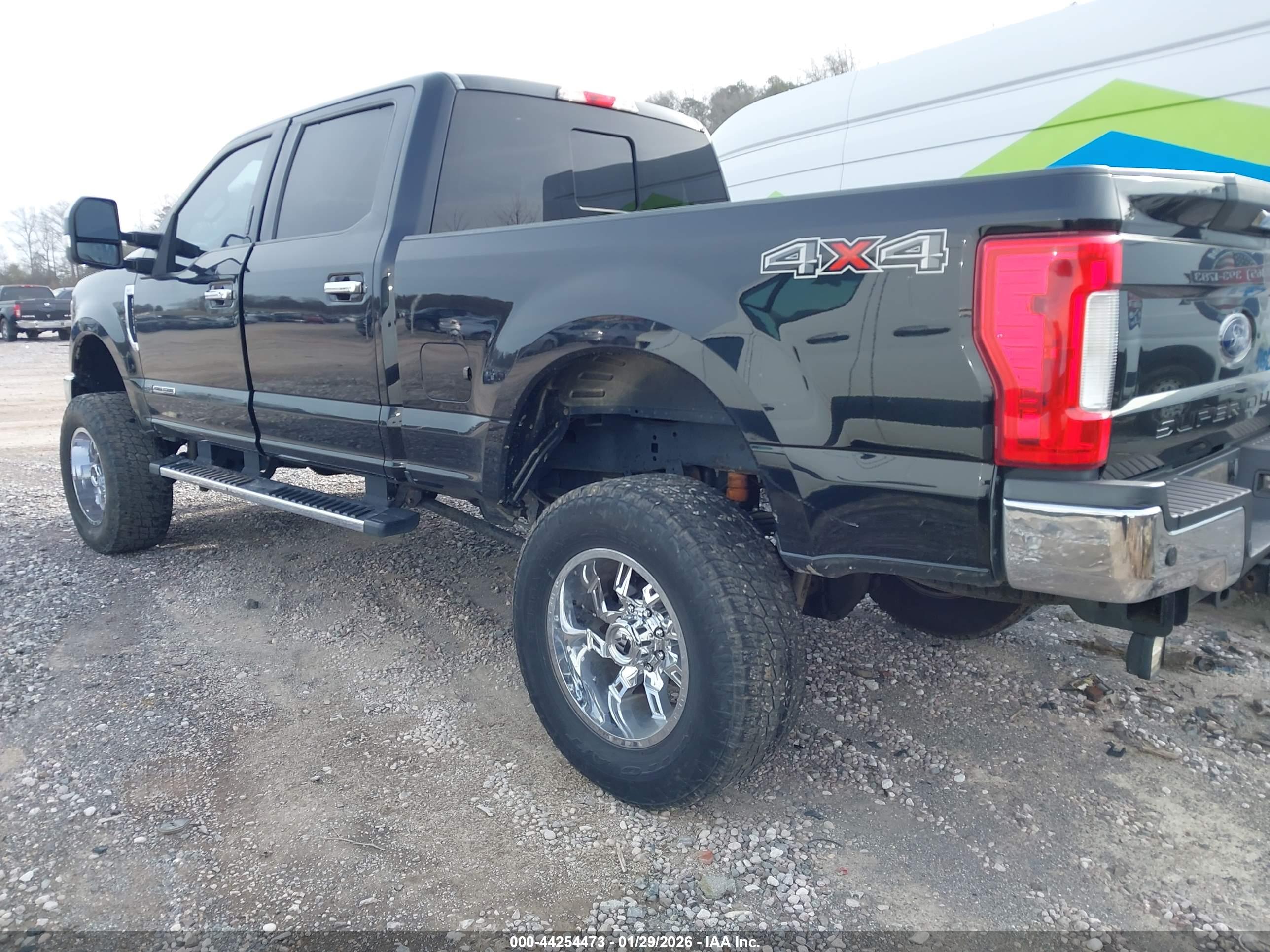 FORD F-250 image 3