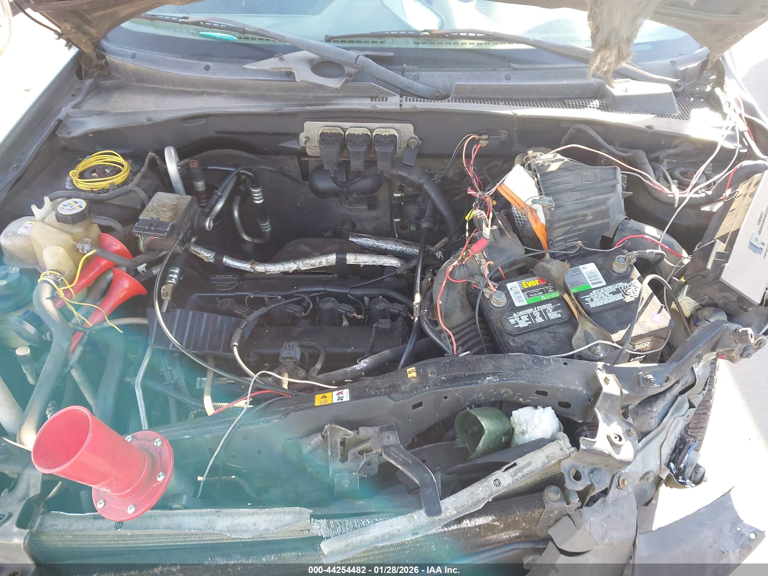 FORD ESCAPE image 10