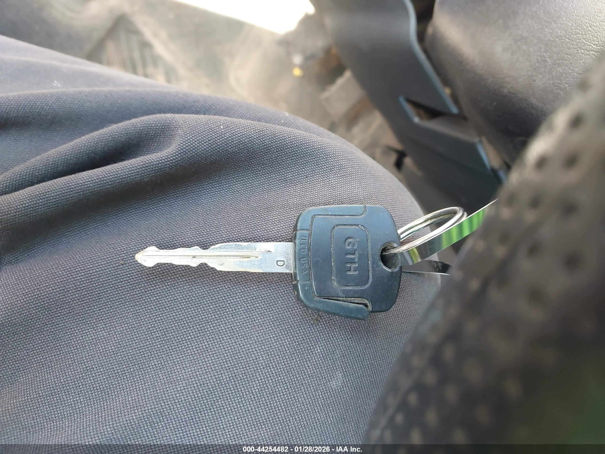 FORD ESCAPE image 11