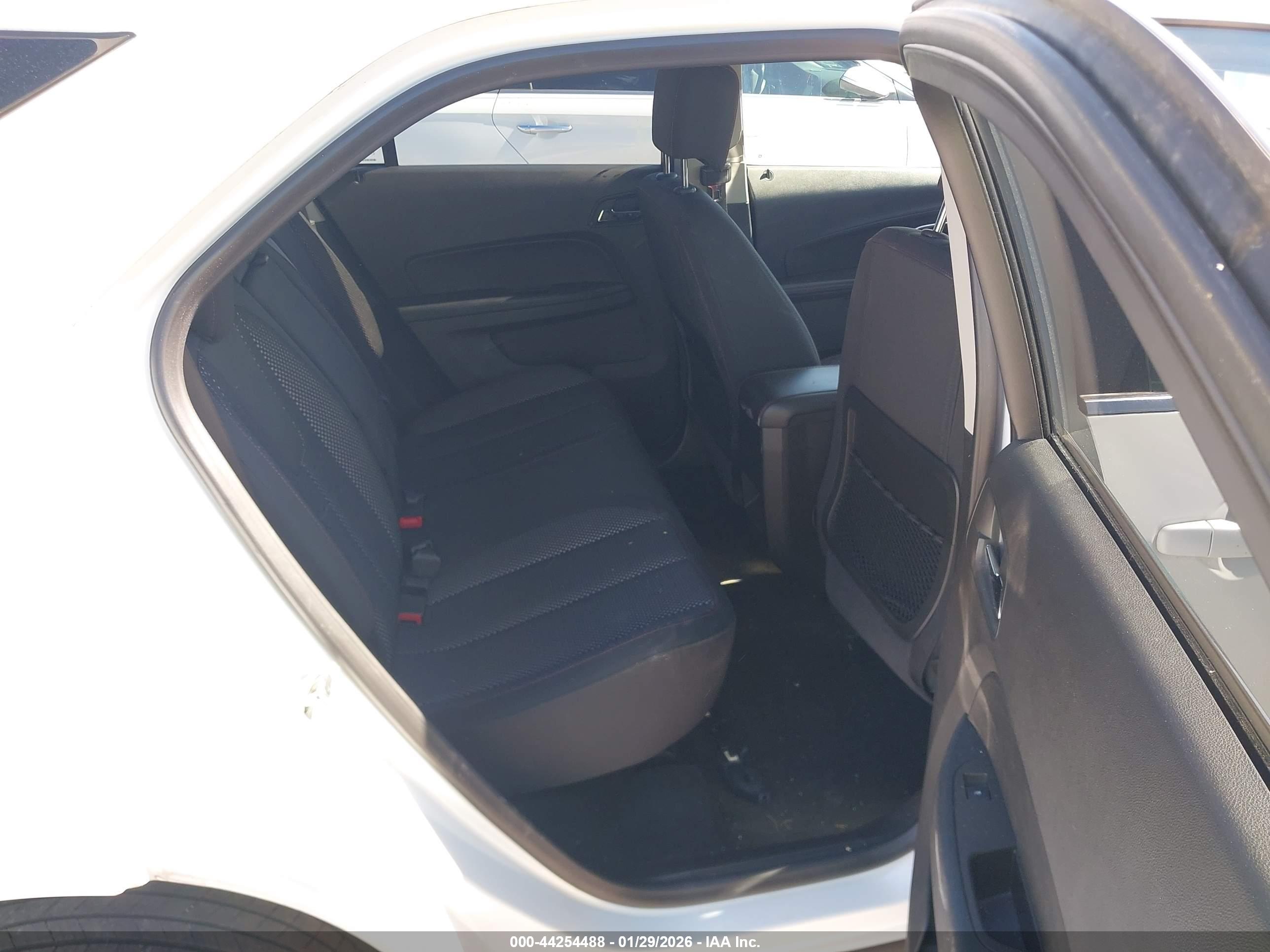 CHEVROLET EQUINOX image 8