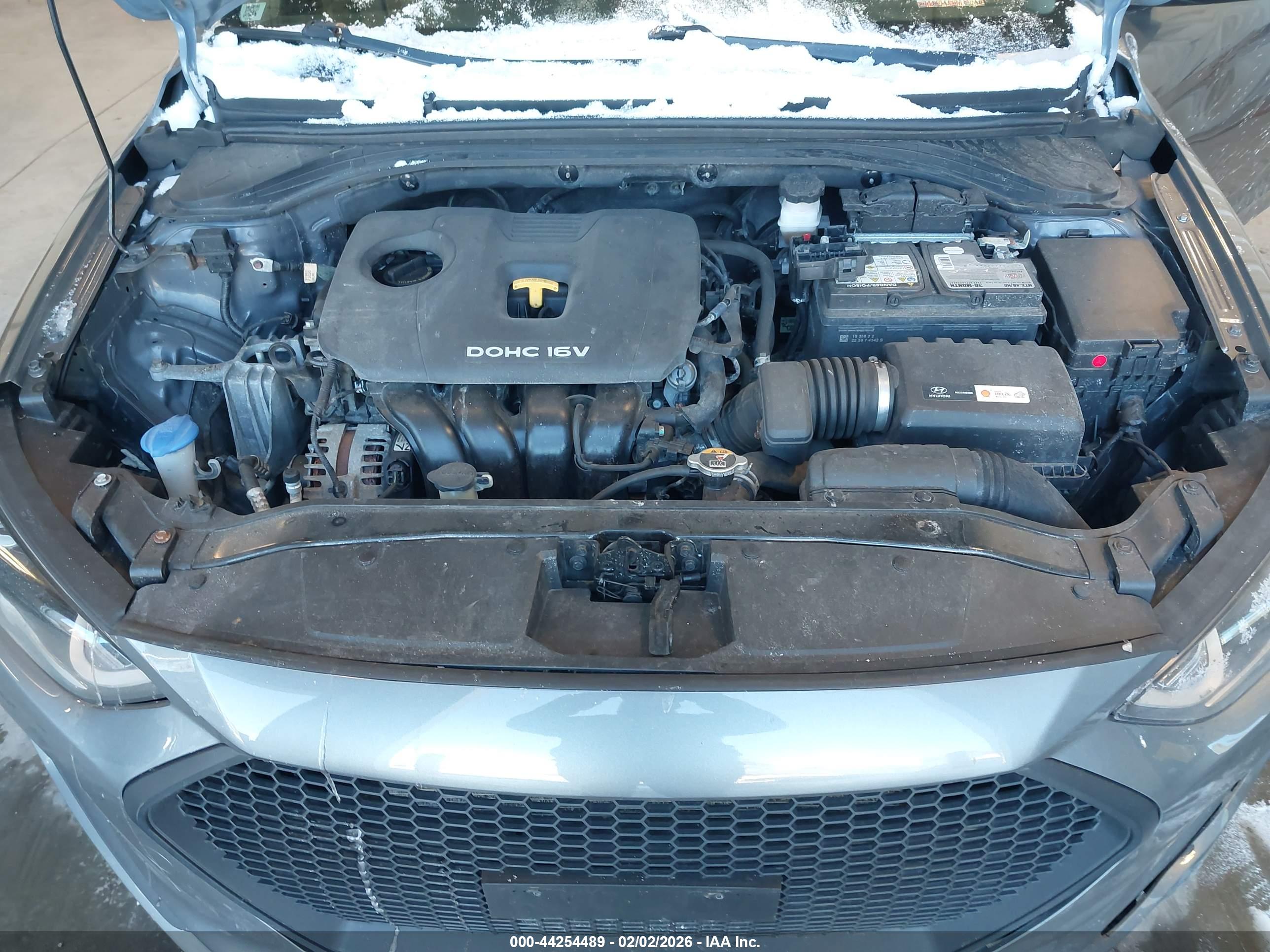 HYUNDAI ELANTRA image 10