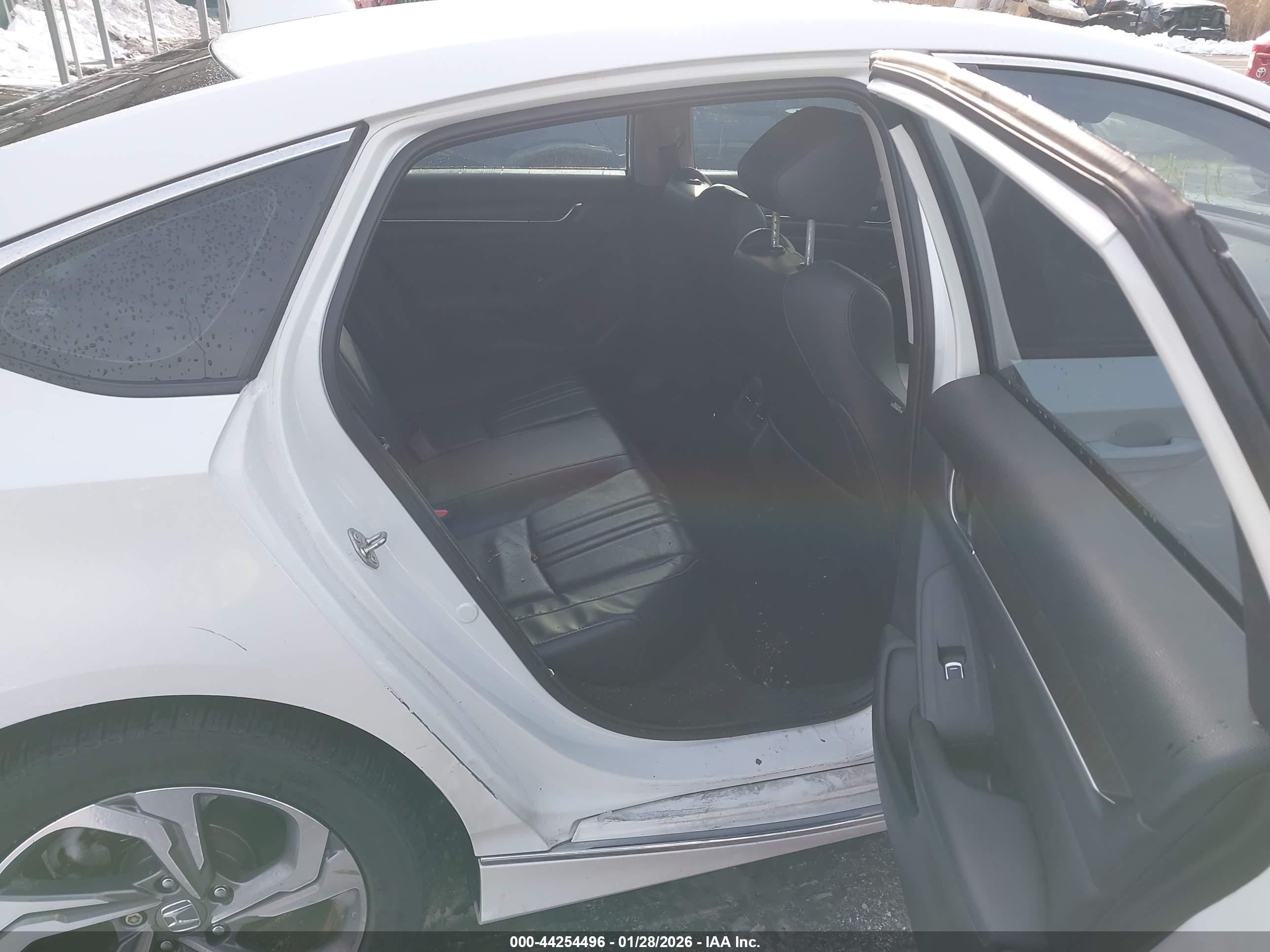 HONDA ACCORD image 8
