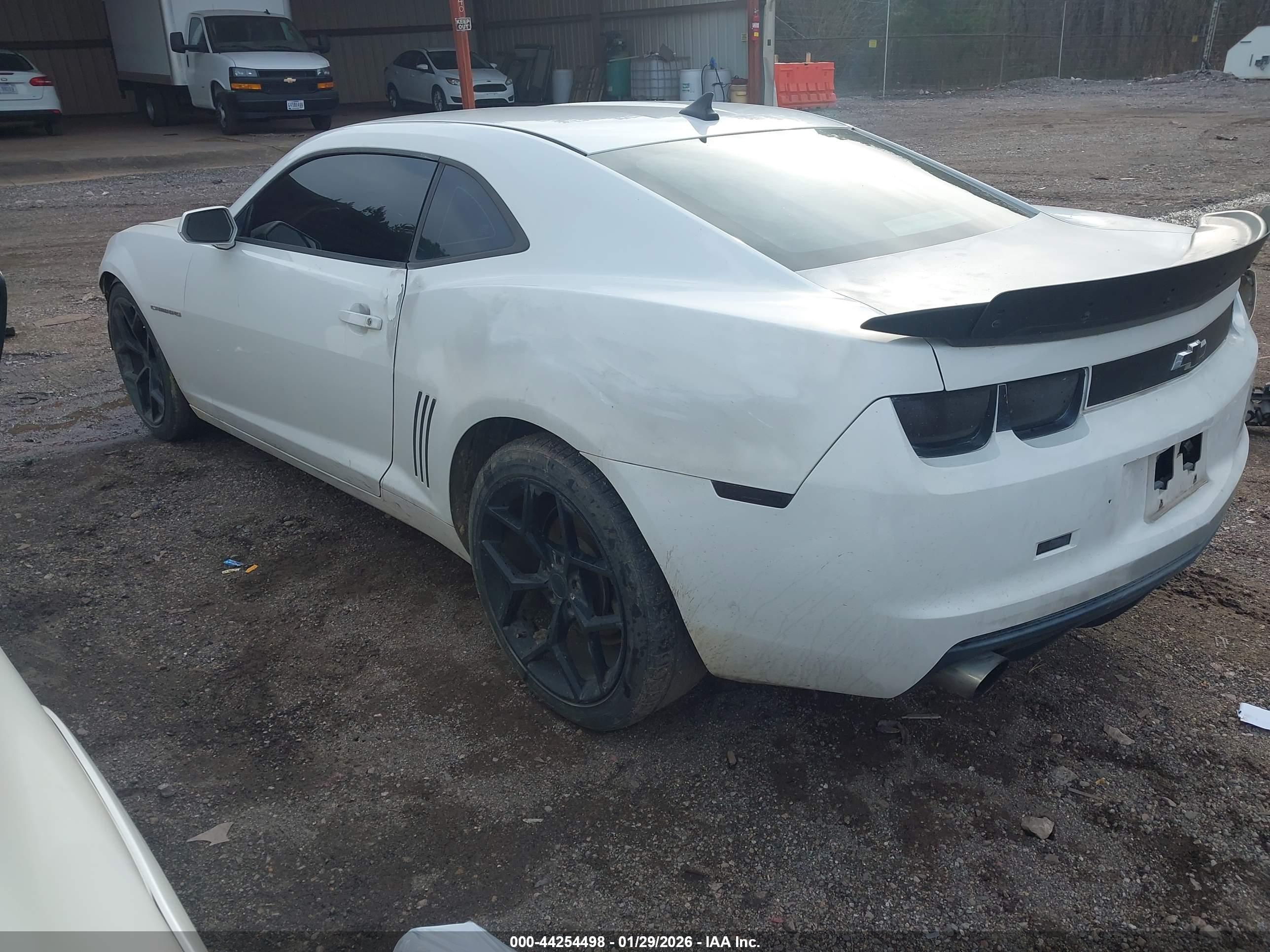 CHEVROLET CAMARO image 3