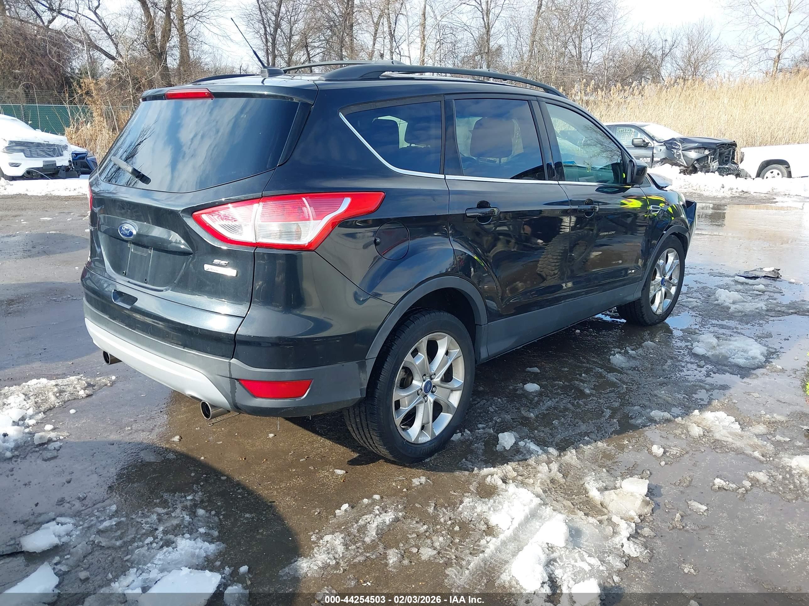 FORD ESCAPE image 4