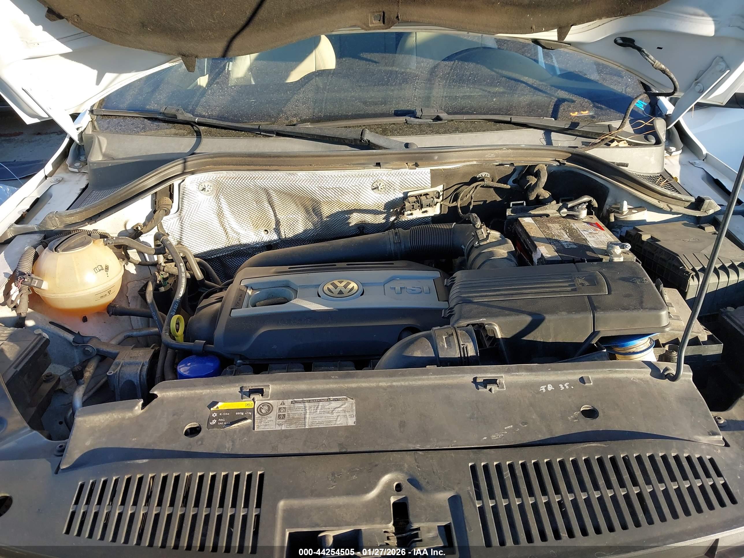 VOLKSWAGEN TIGUAN image 10