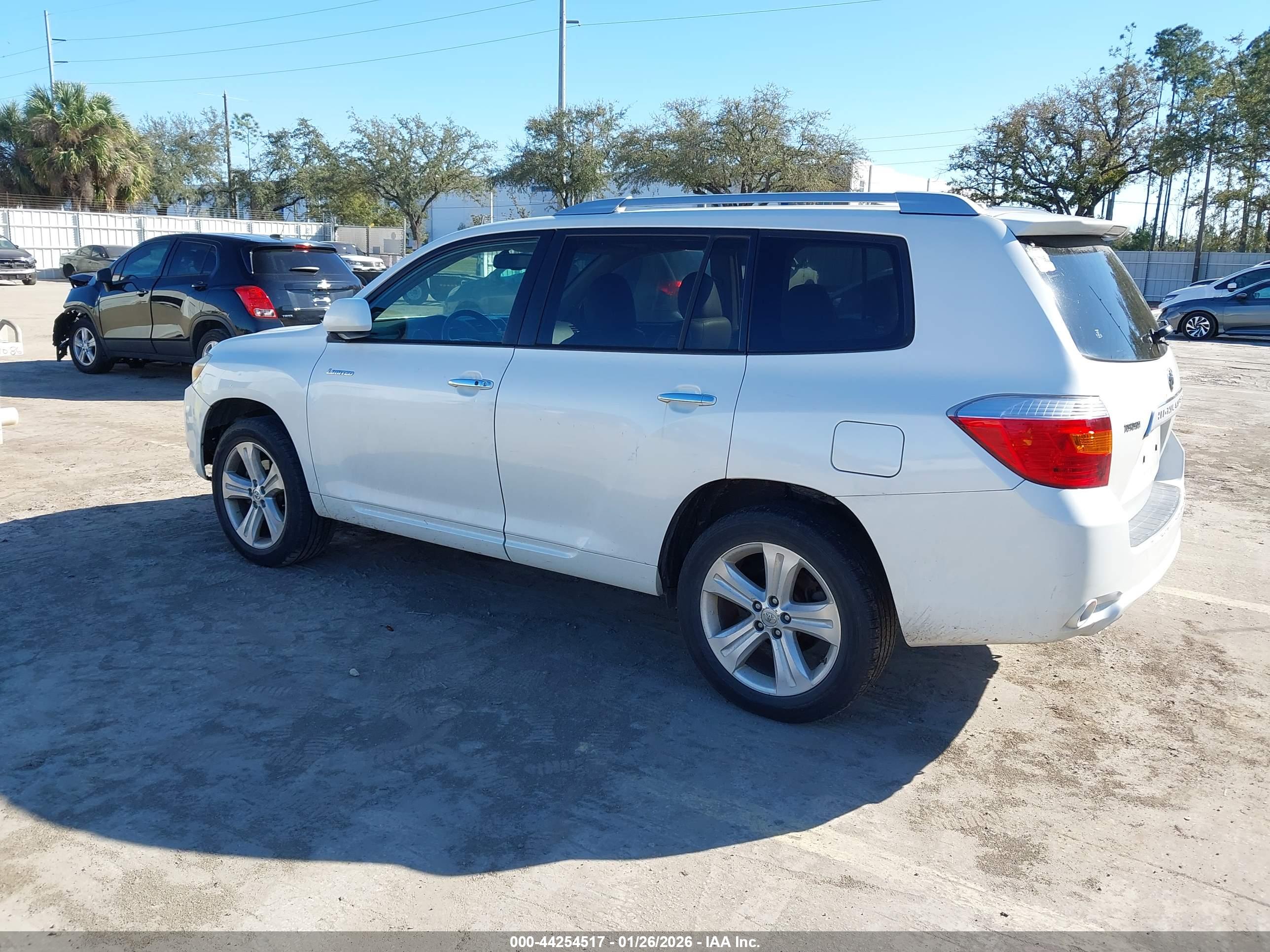 TOYOTA HIGHLANDER image 3