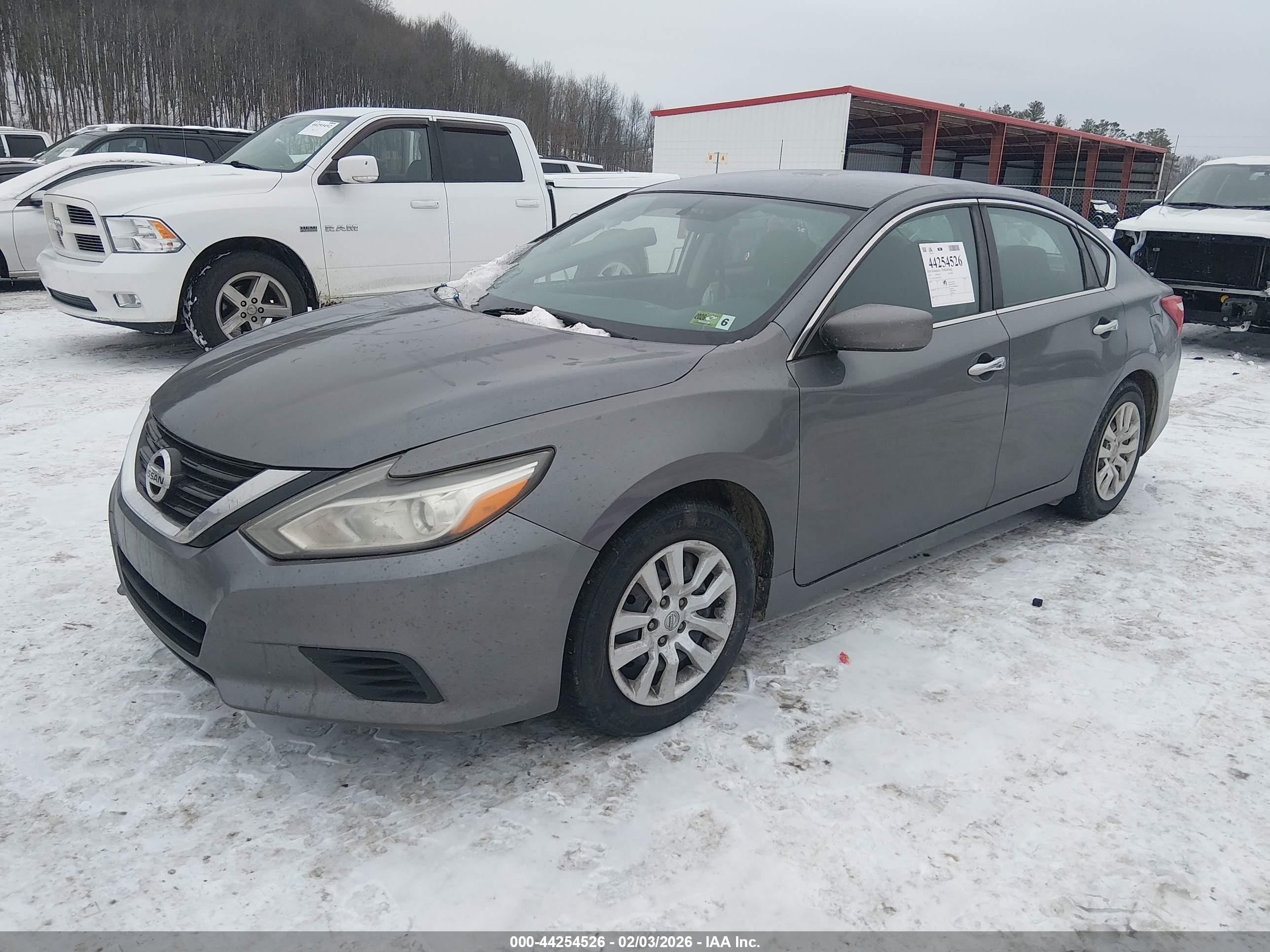 NISSAN ALTIMA image 2