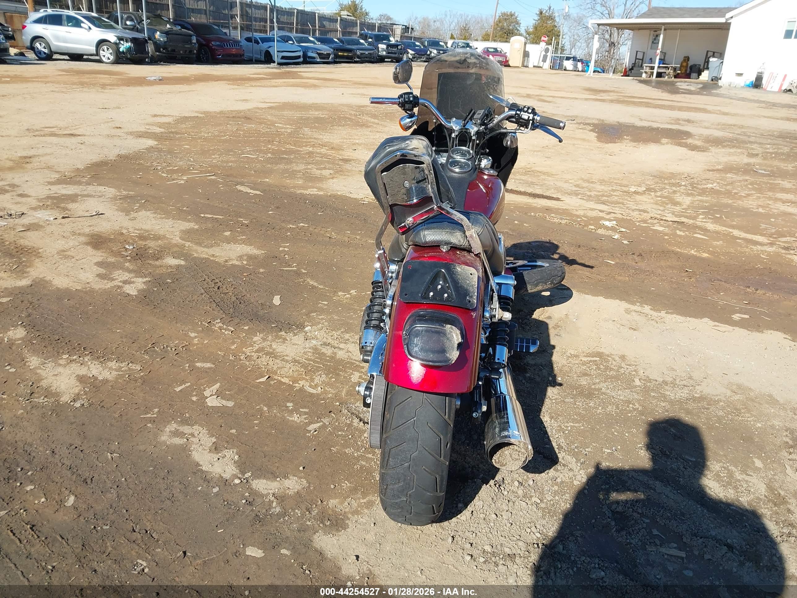 HARLEY-DAVIDSON FXDL image 6