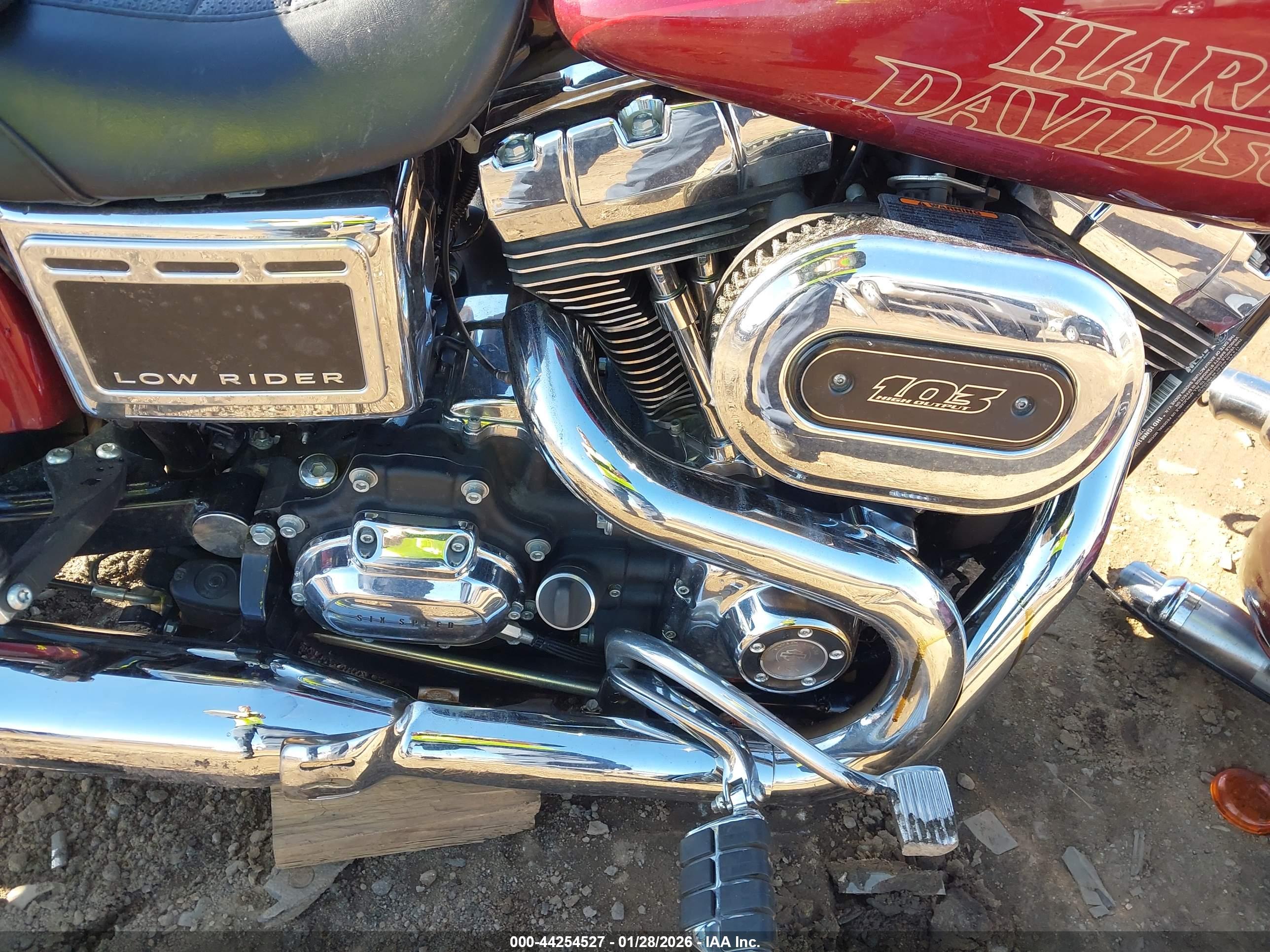 HARLEY-DAVIDSON FXDL image 8