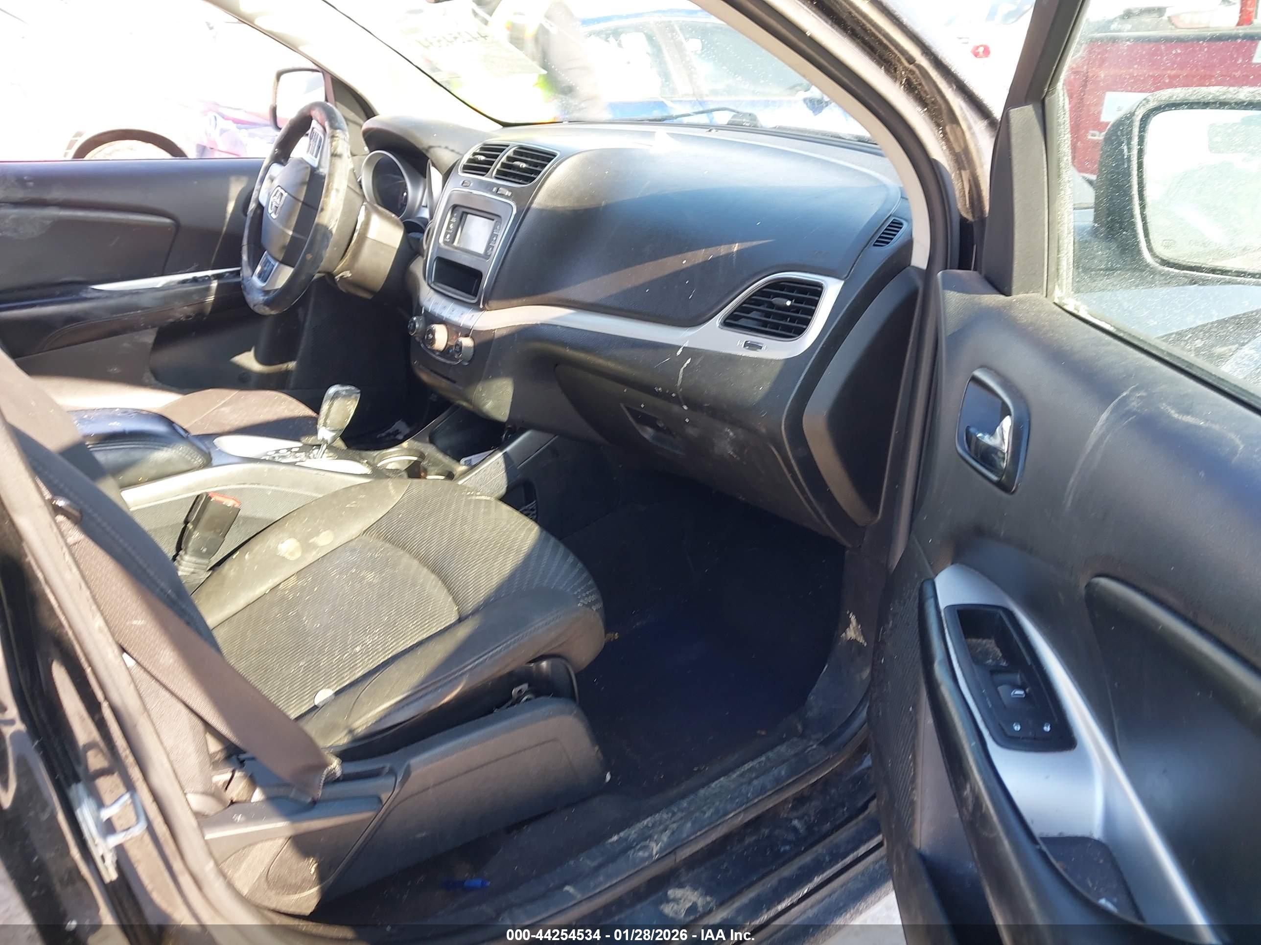 DODGE JOURNEY image 5