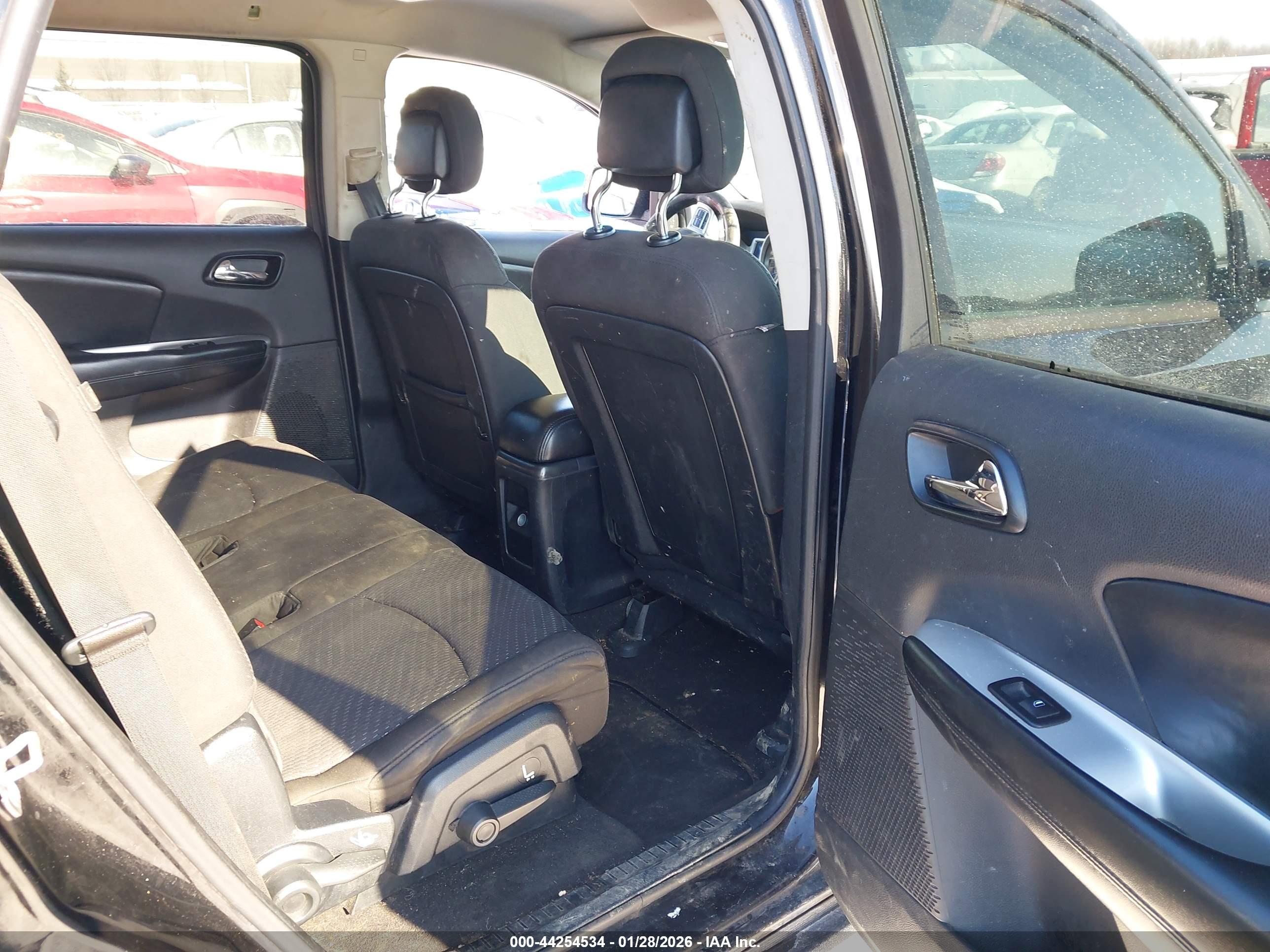 DODGE JOURNEY image 8
