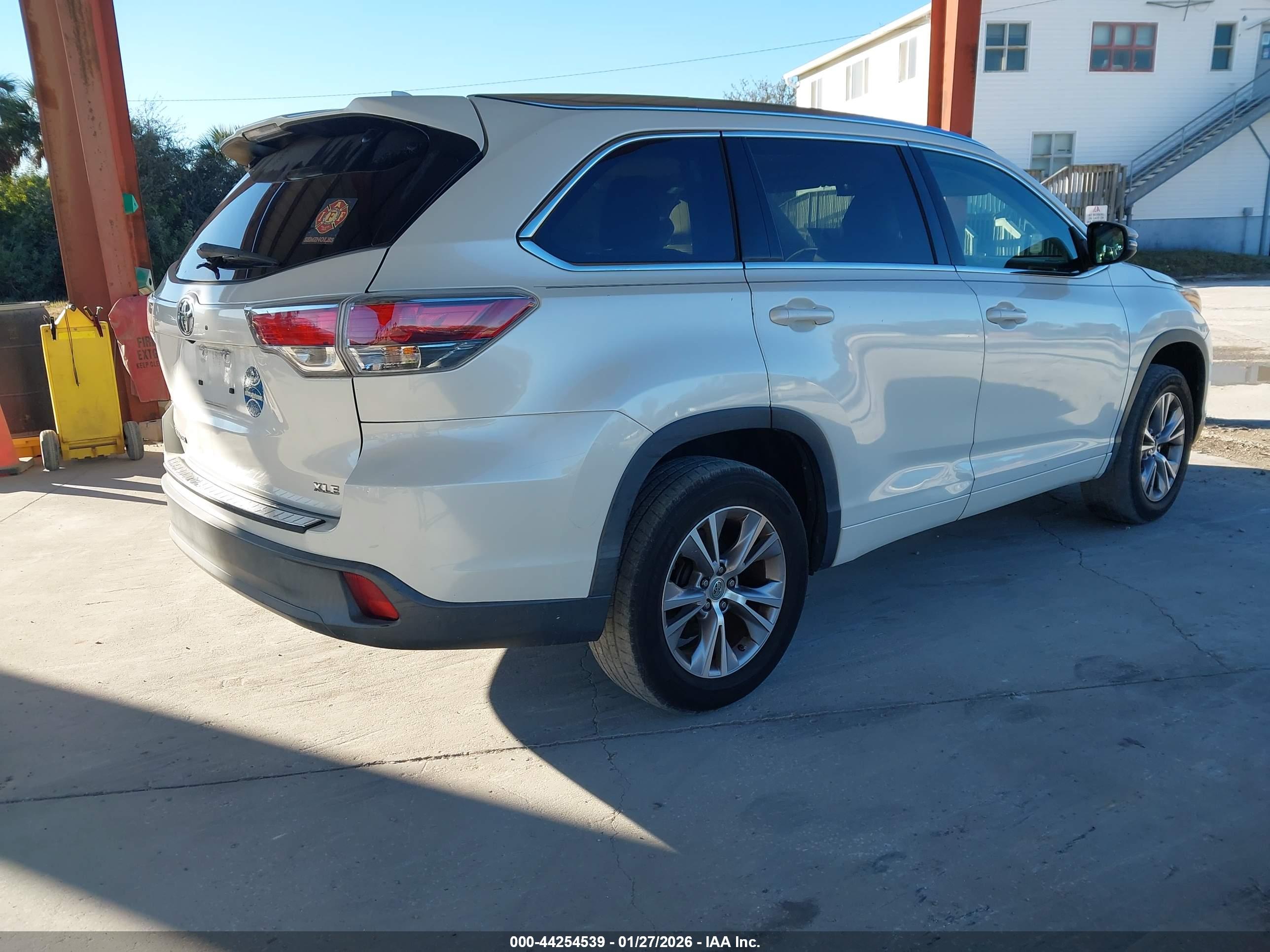 TOYOTA HIGHLANDER image 4