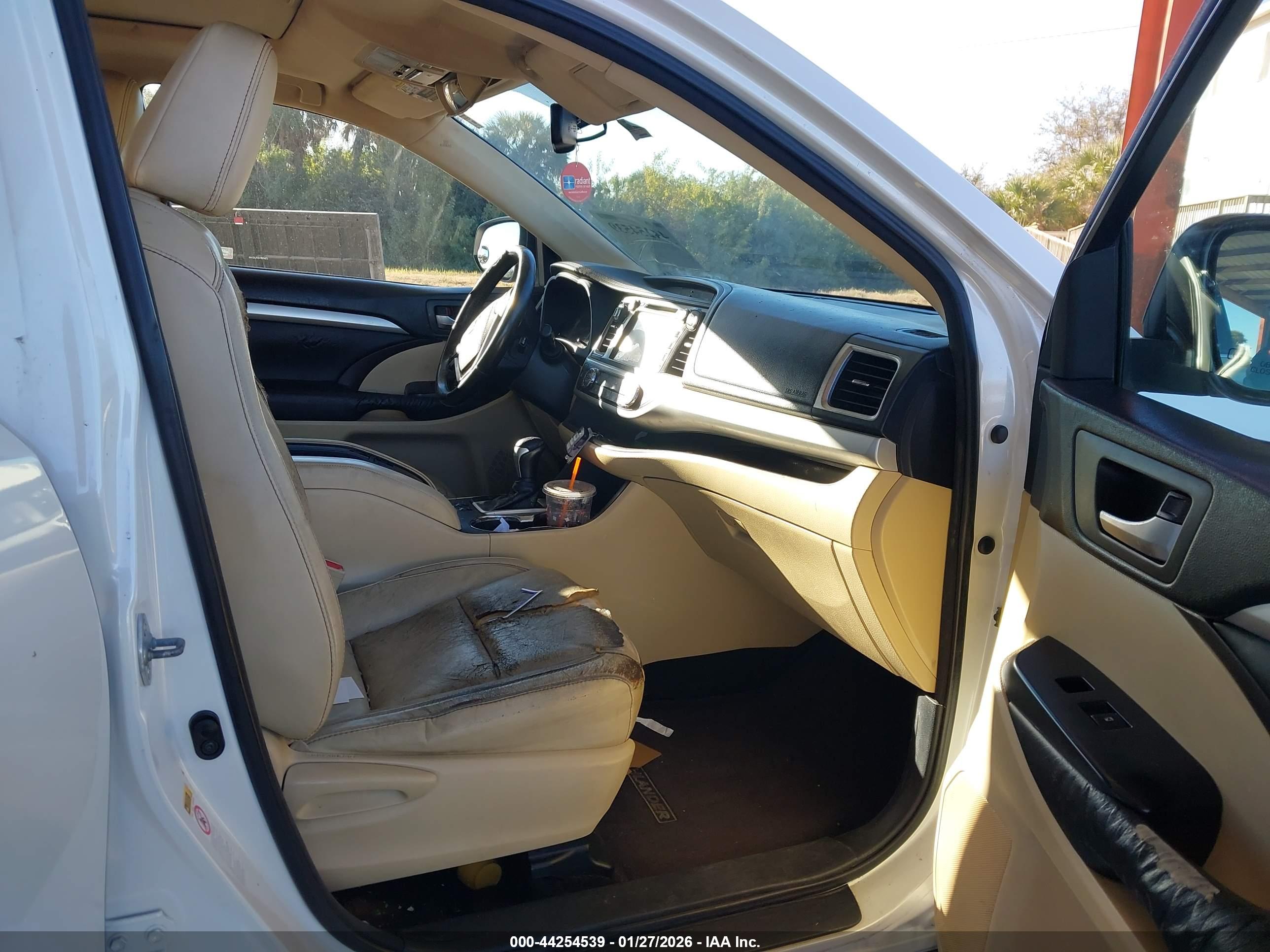 TOYOTA HIGHLANDER image 5