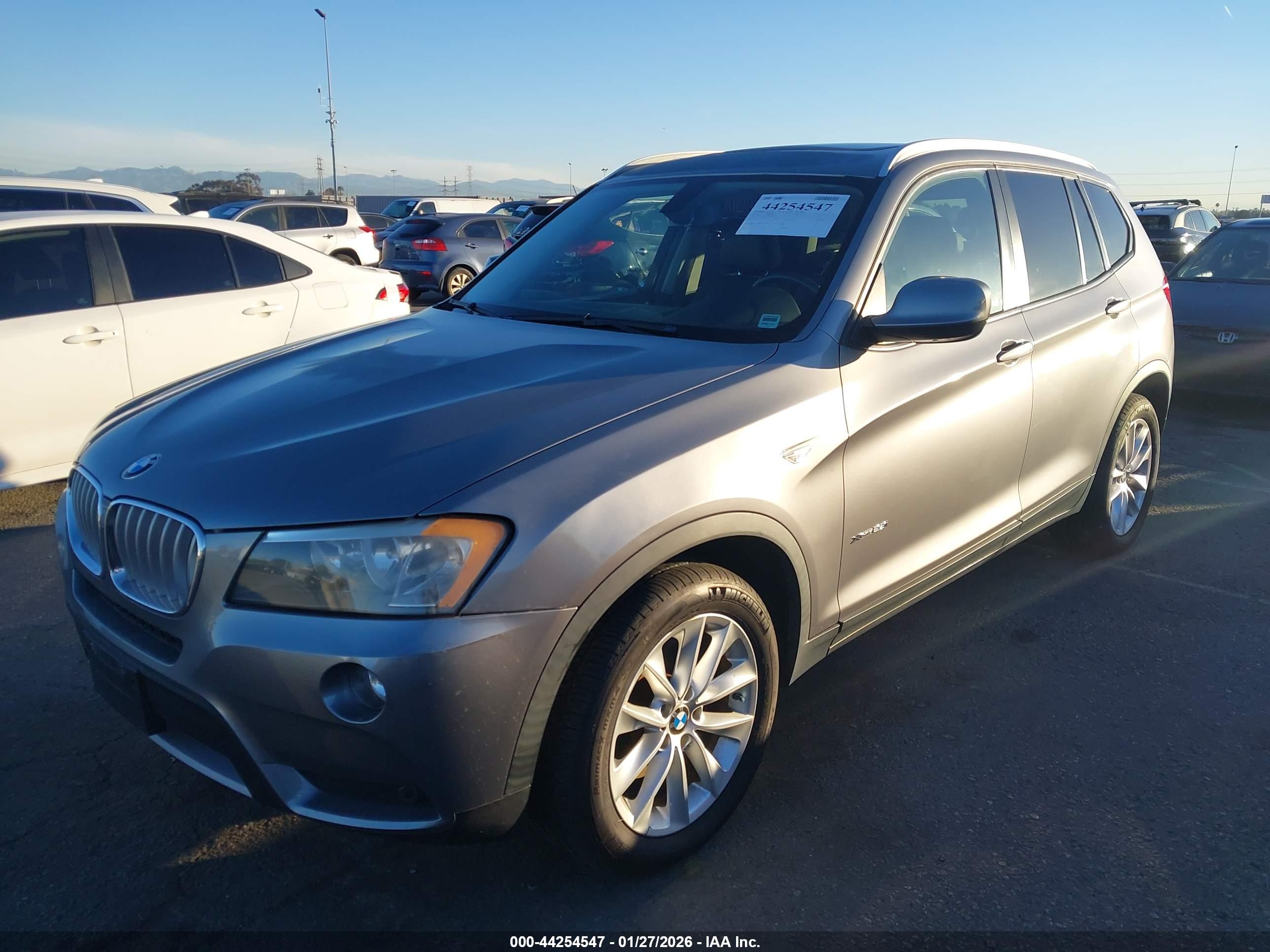 BMW X3 image 2
