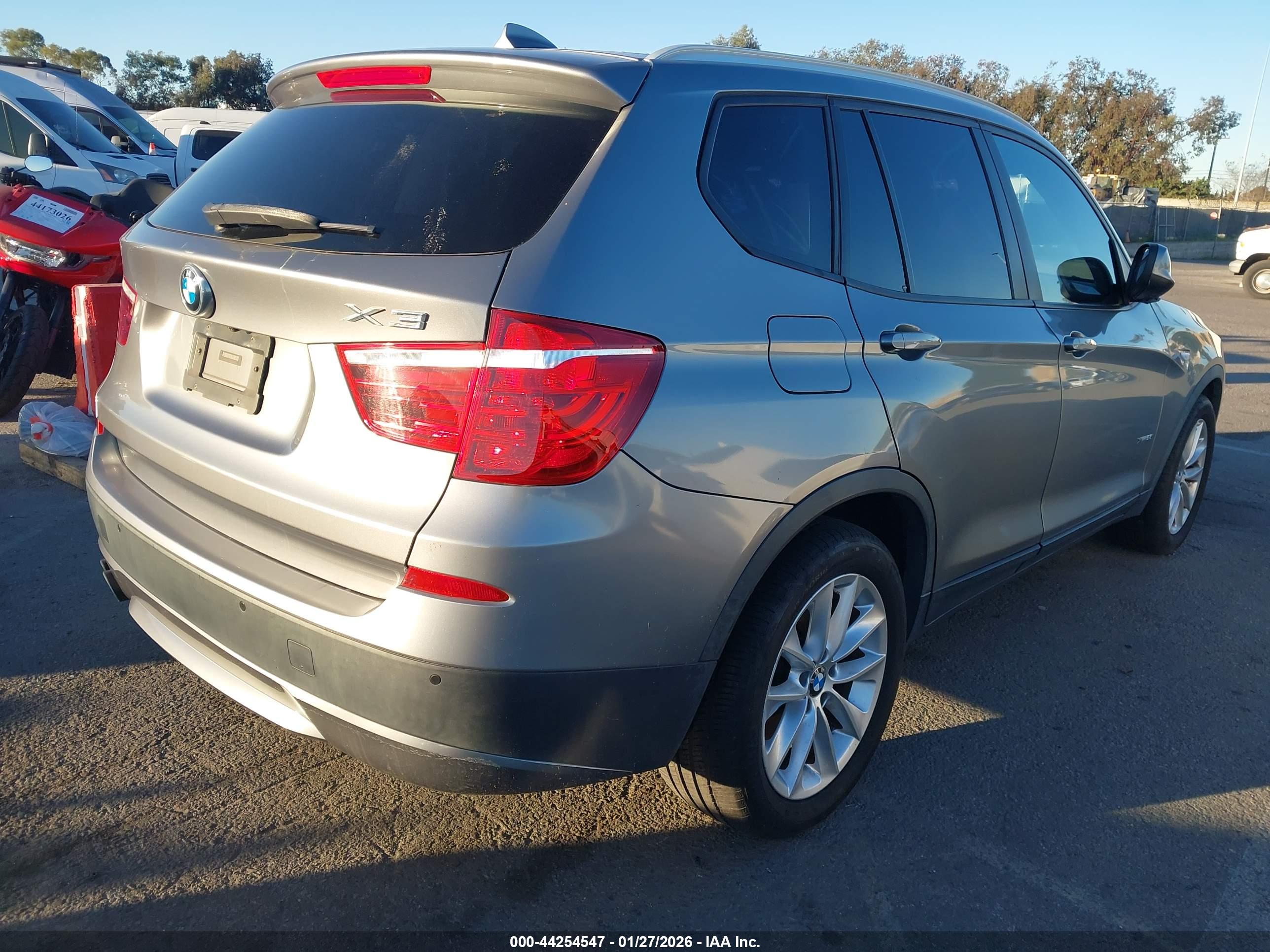 BMW X3 image 4