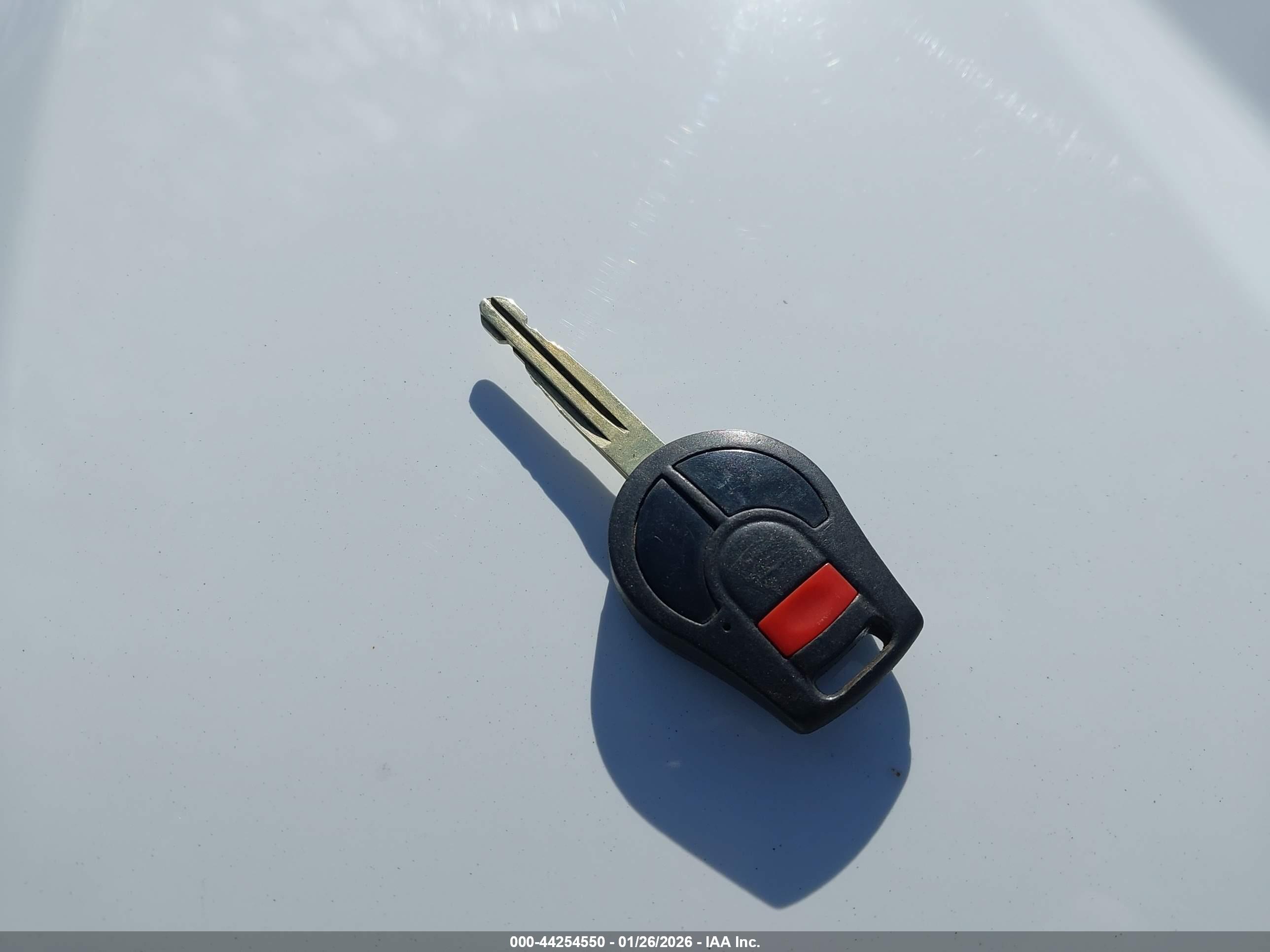 NISSAN VERSA image 11