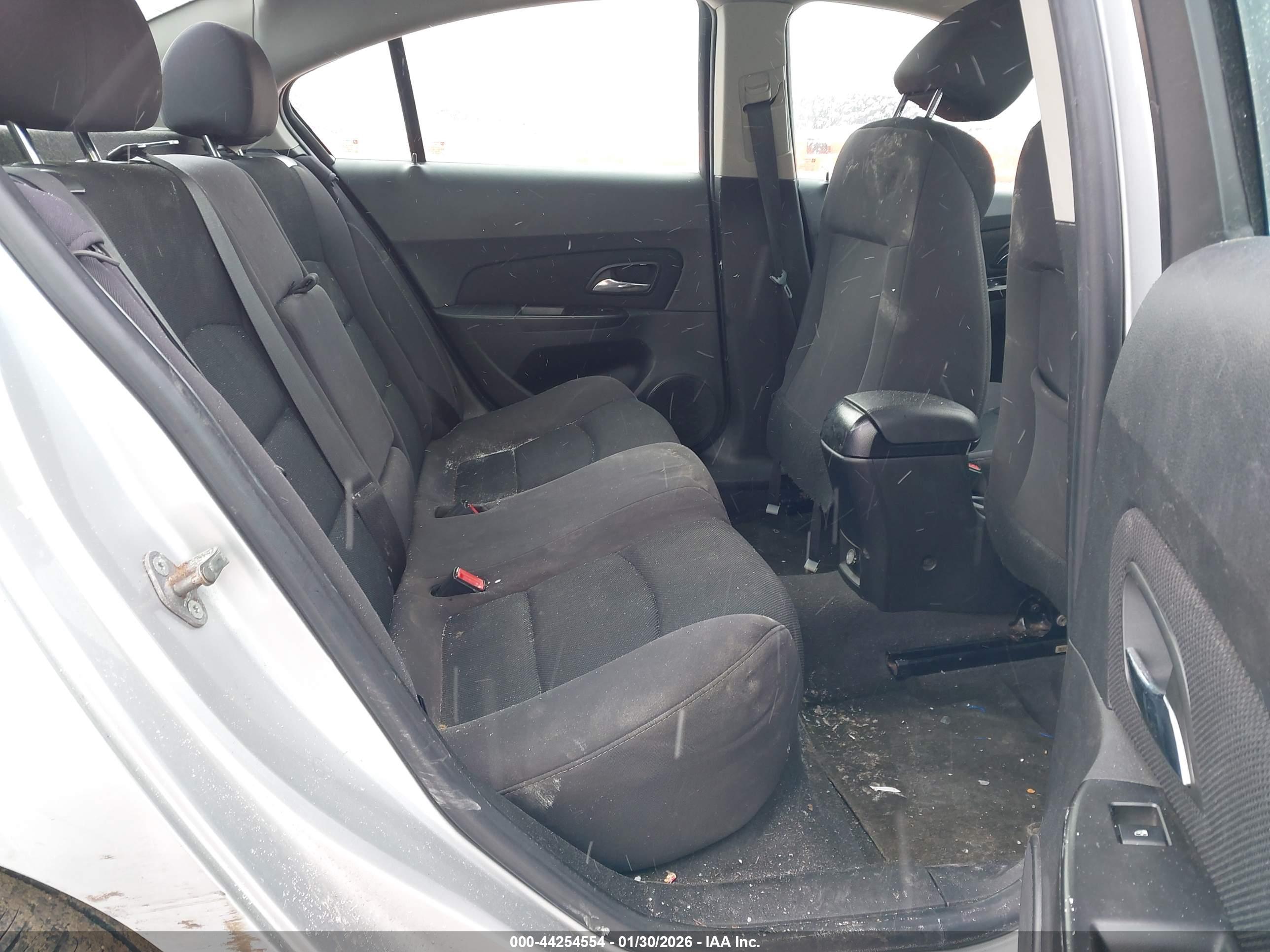 CHEVROLET CRUZE image 8