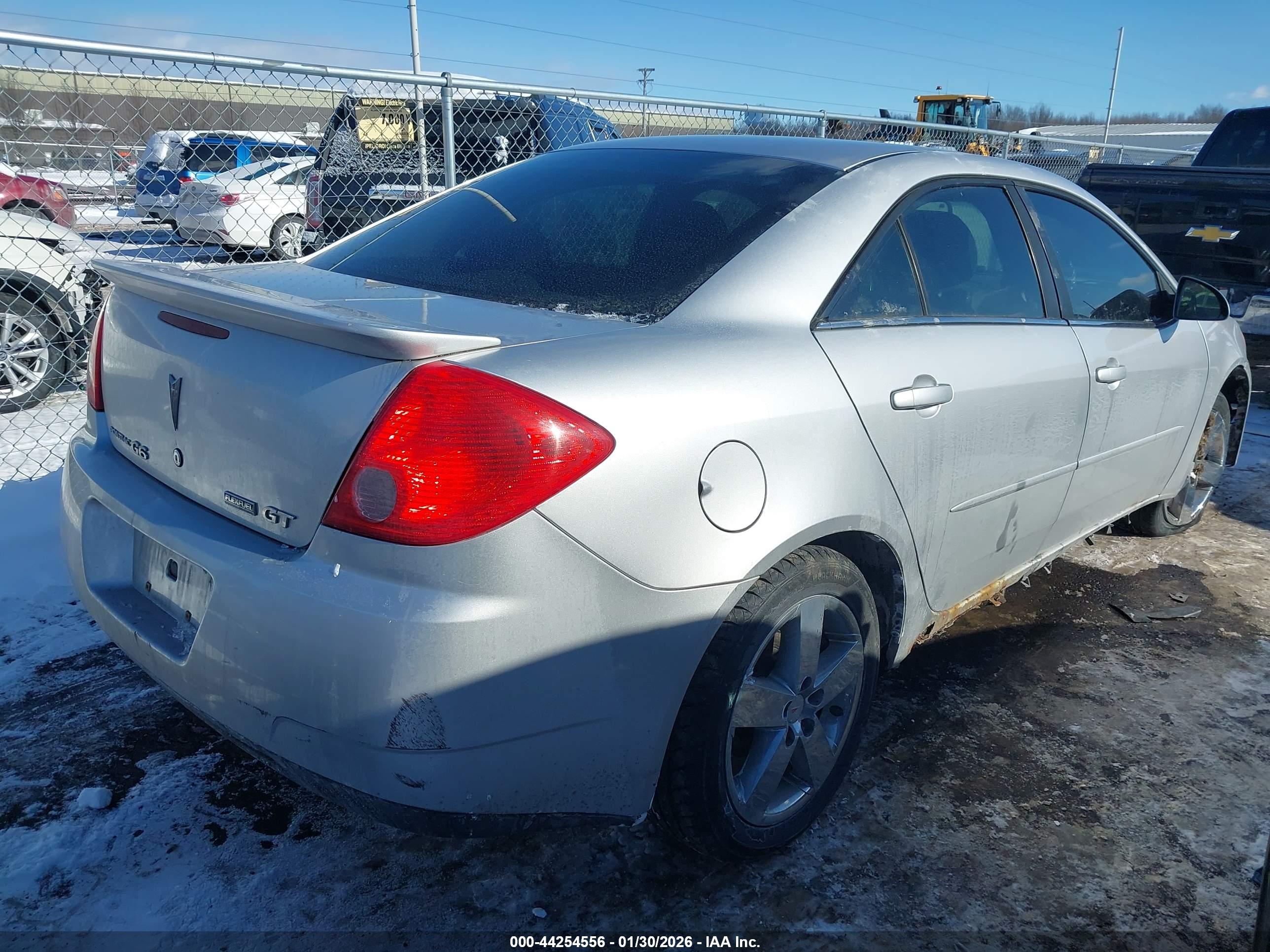PONTIAC G6 image 4