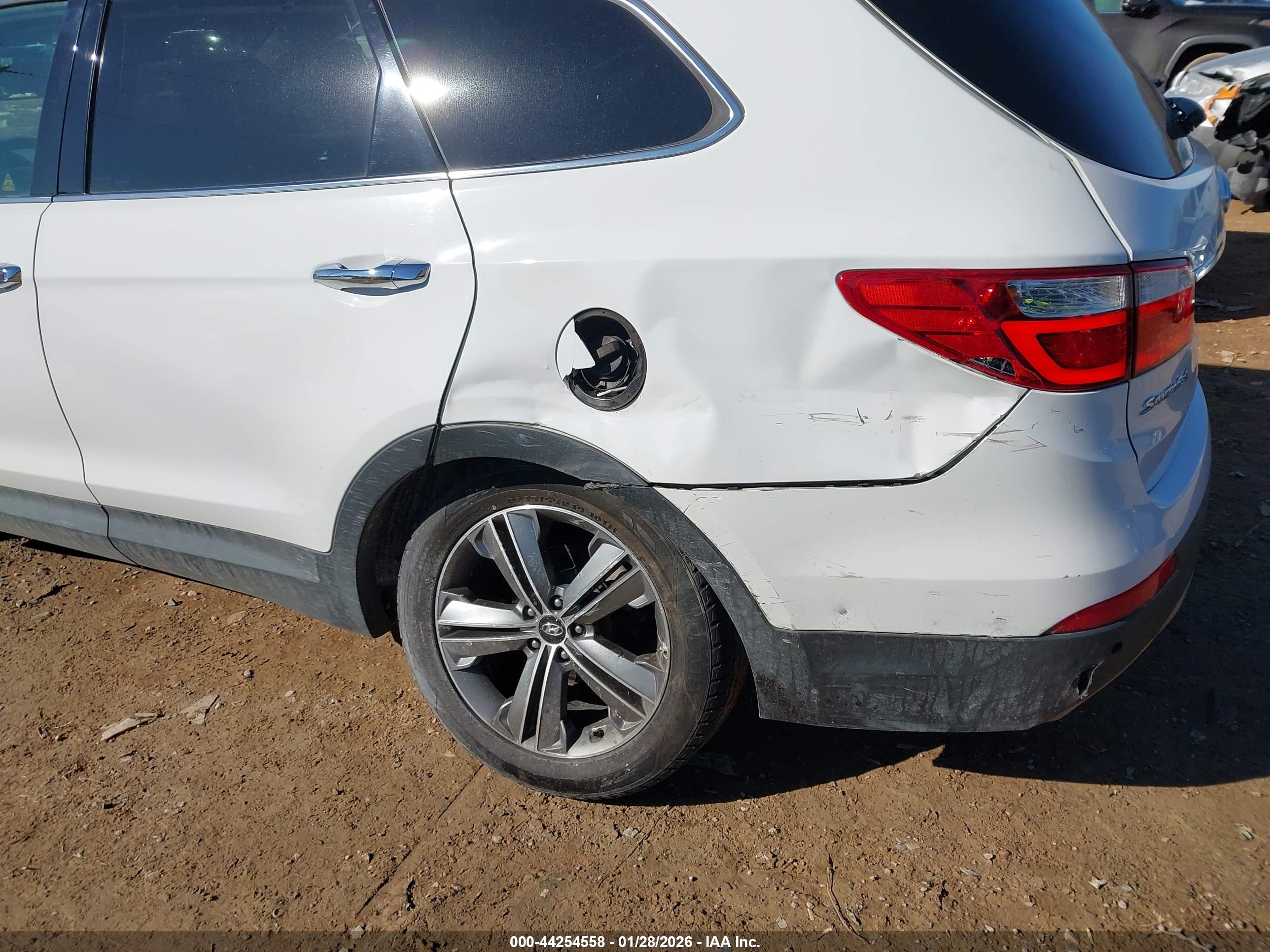 HYUNDAI SANTA image 6