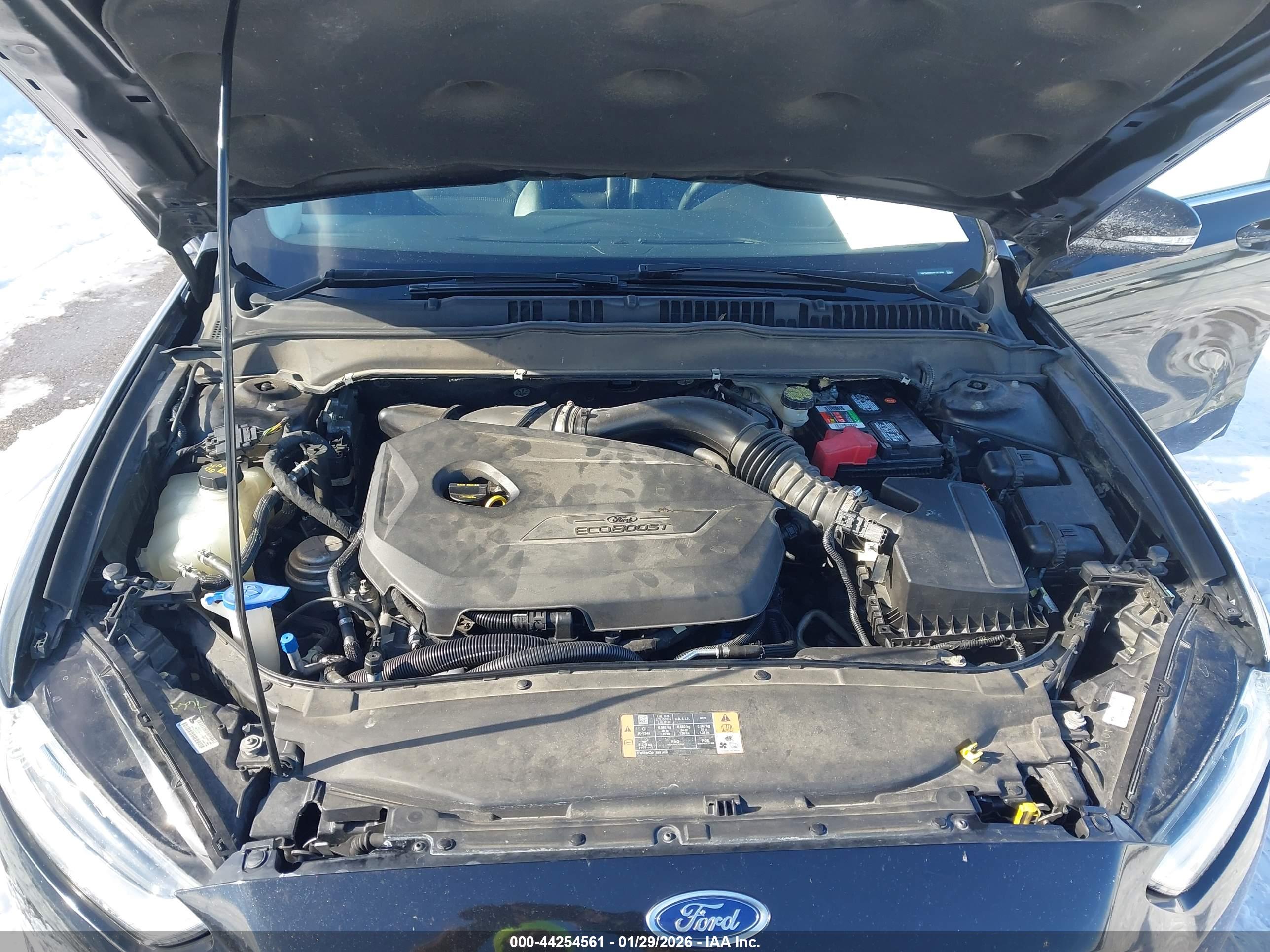 FORD FUSION image 10