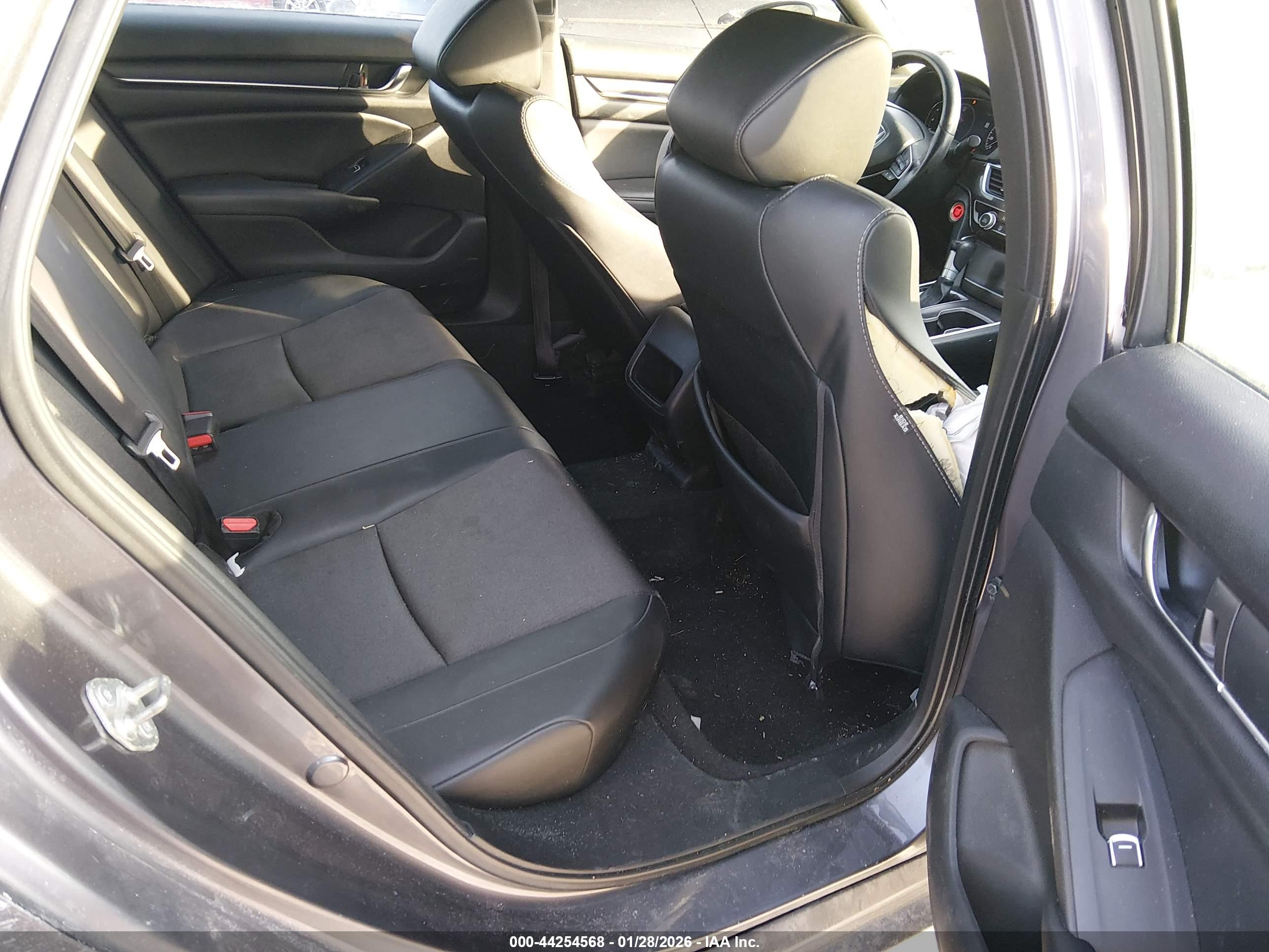 HONDA ACCORD image 8