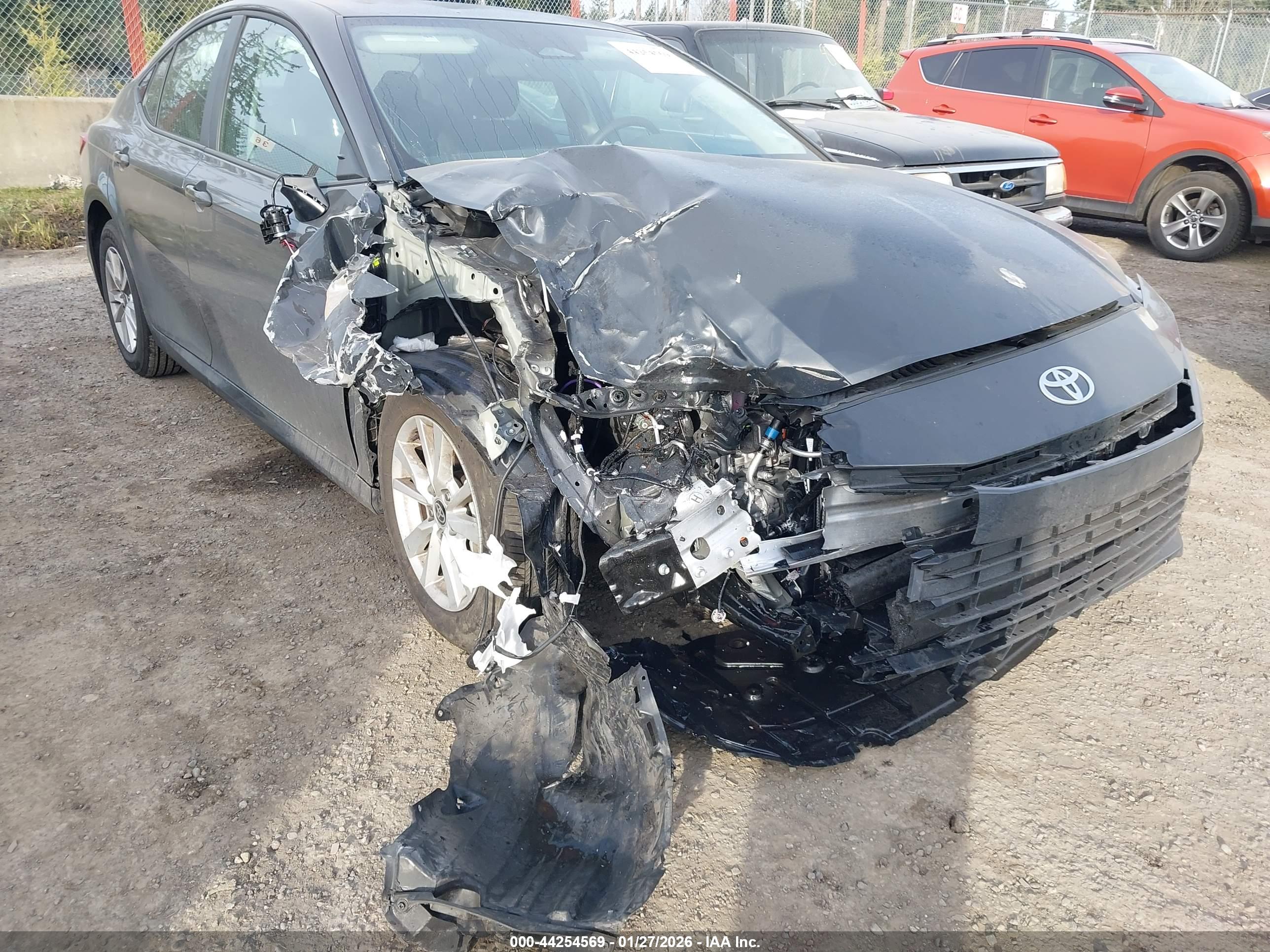 TOYOTA CAMRY image 6