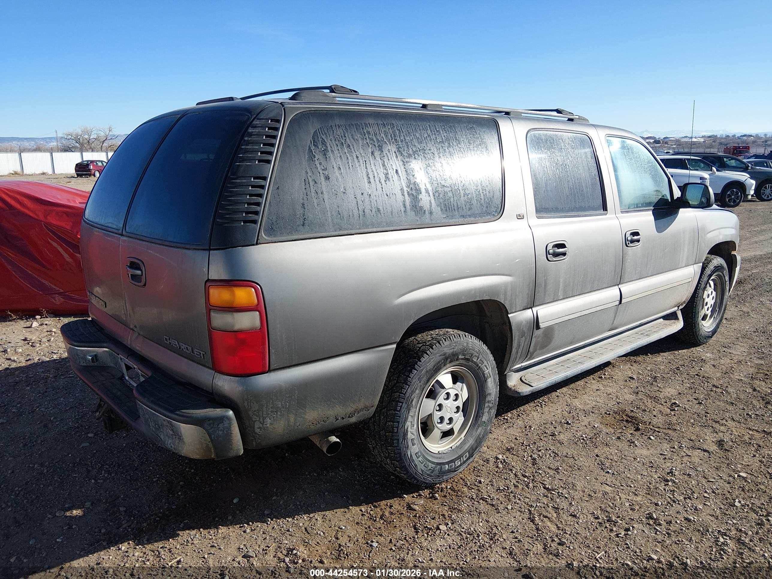 CHEVROLET SUBURBAN image 4