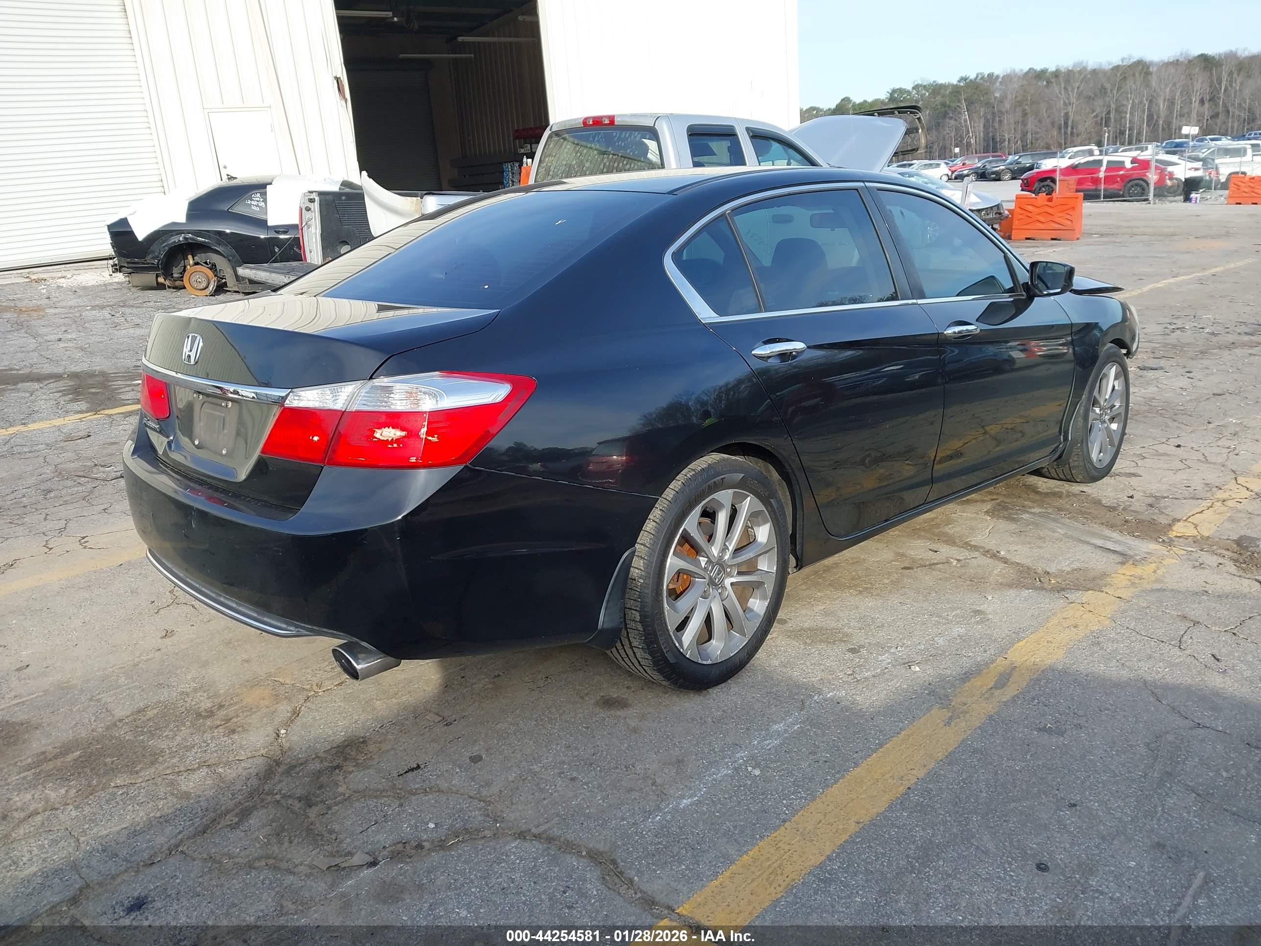 HONDA ACCORD image 4