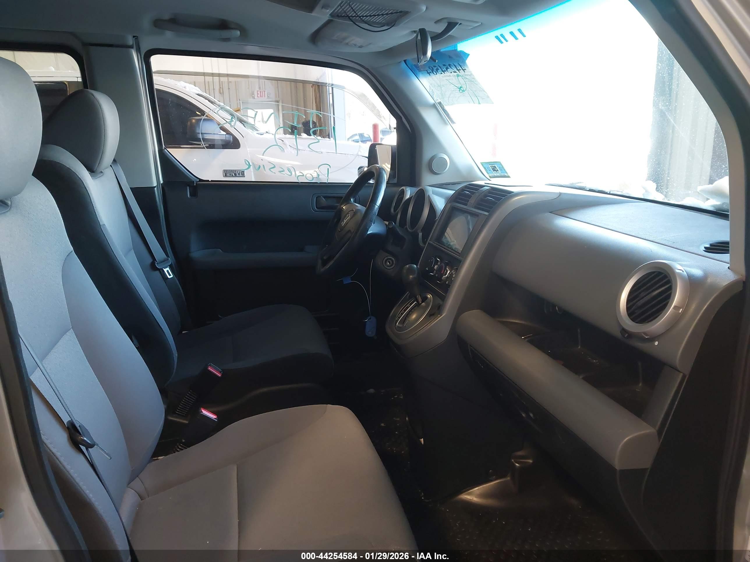 HONDA ELEMENT image 5