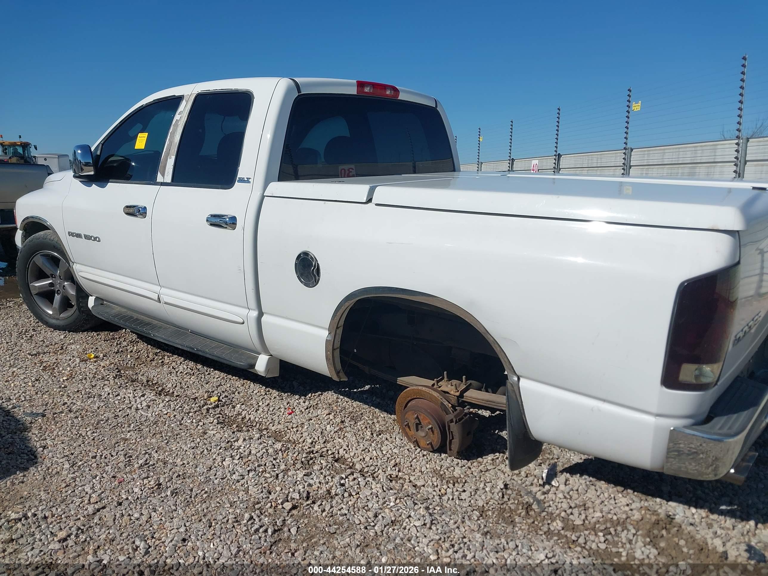 DODGE RAM image 6
