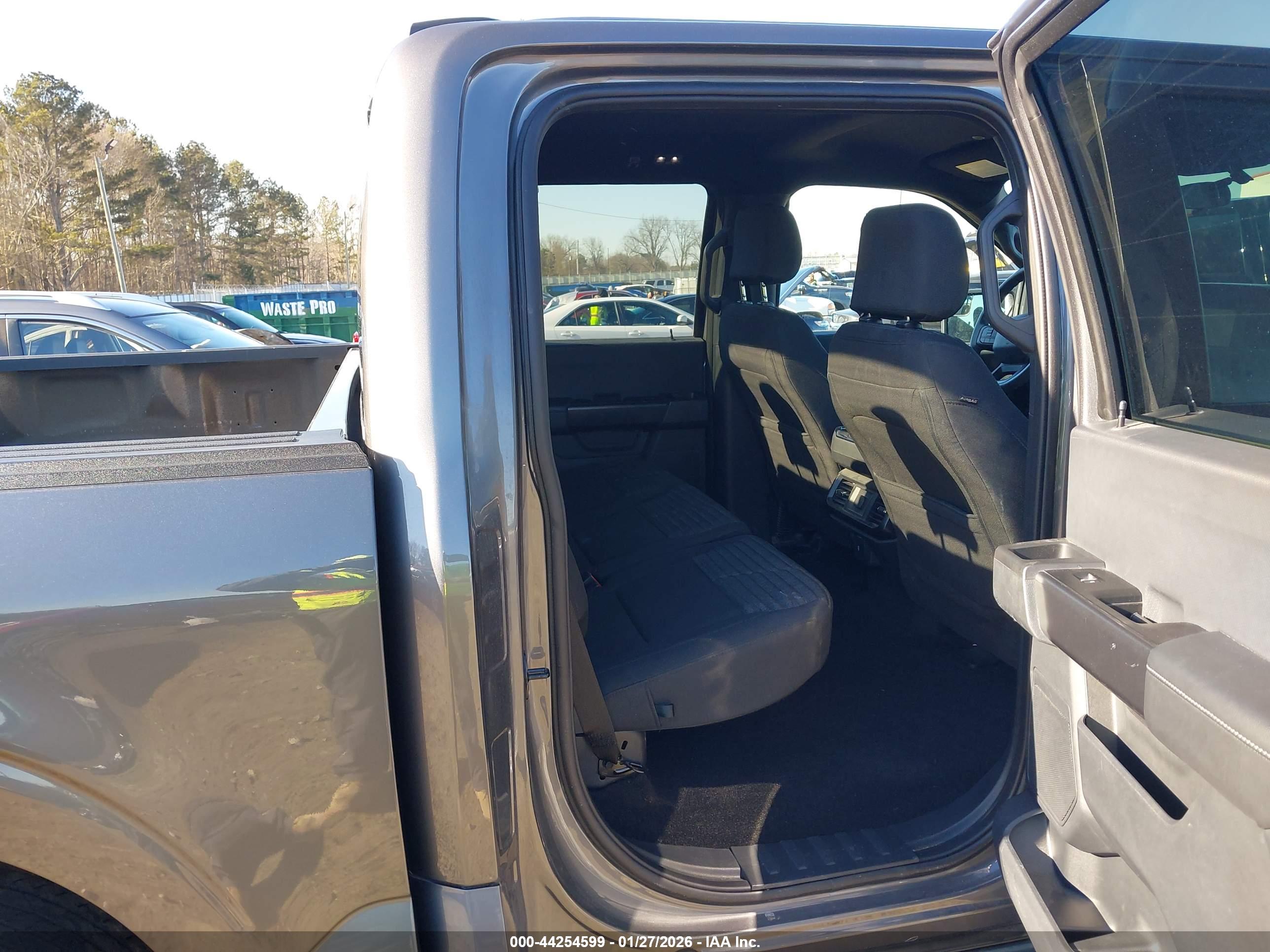 FORD F-150 image 8