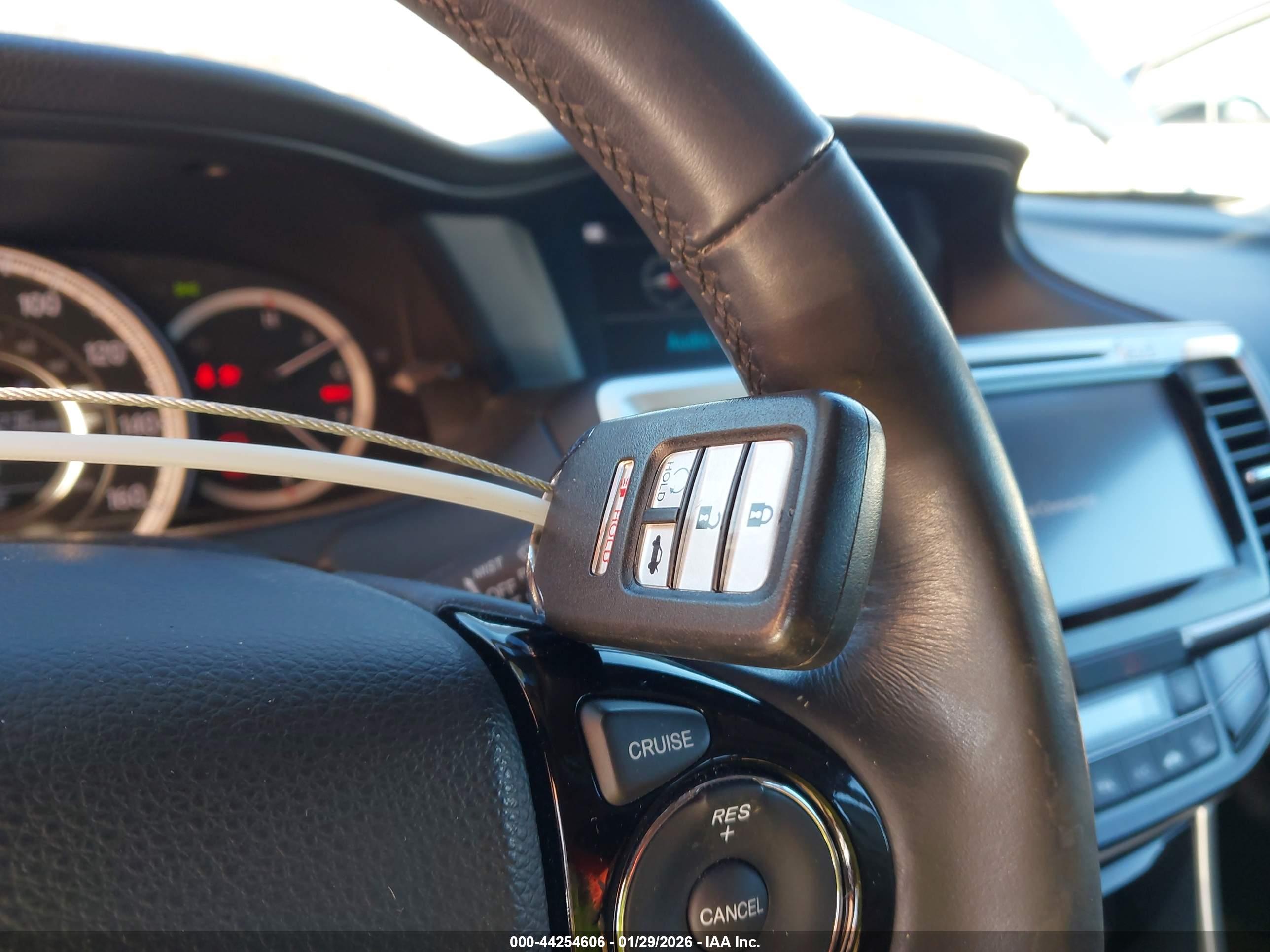 HONDA ACCORD image 11