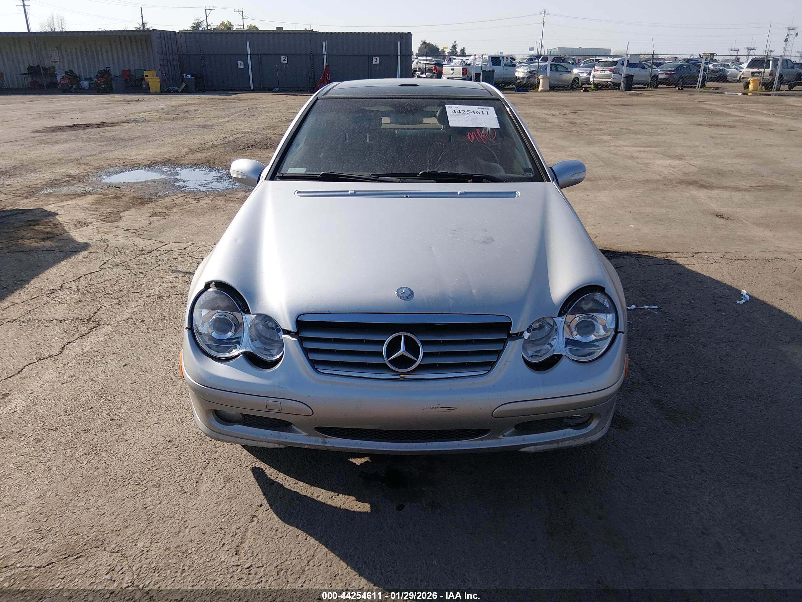 MERCEDES-BENZ C image 6