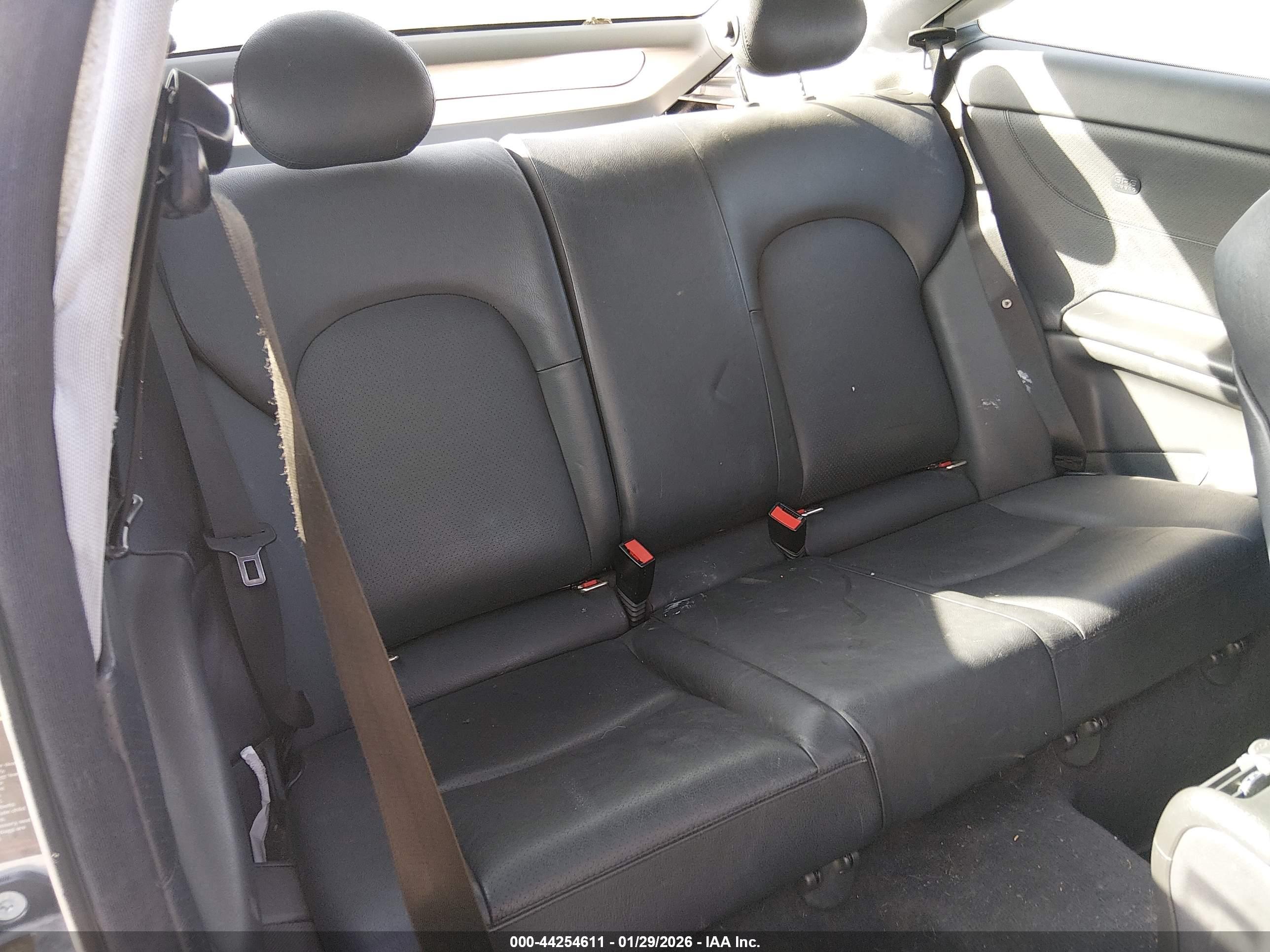 MERCEDES-BENZ C image 8