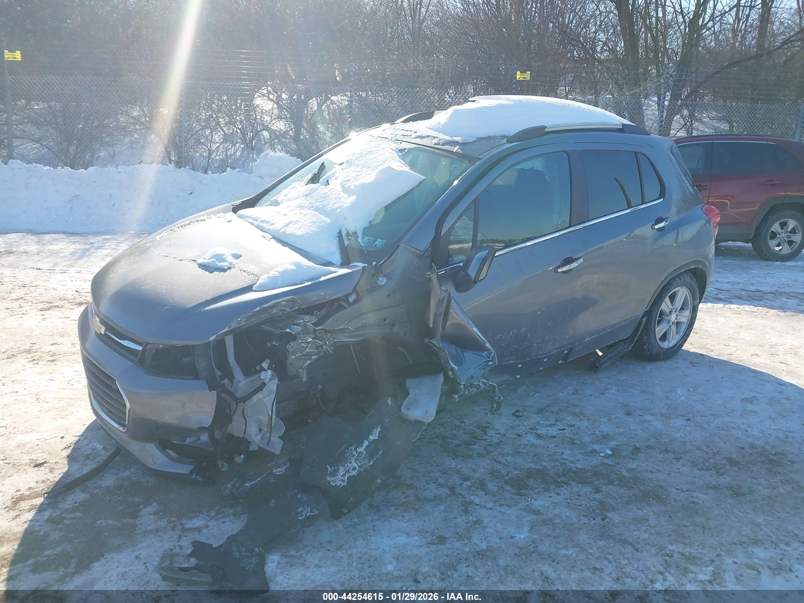 CHEVROLET TRAX image 2