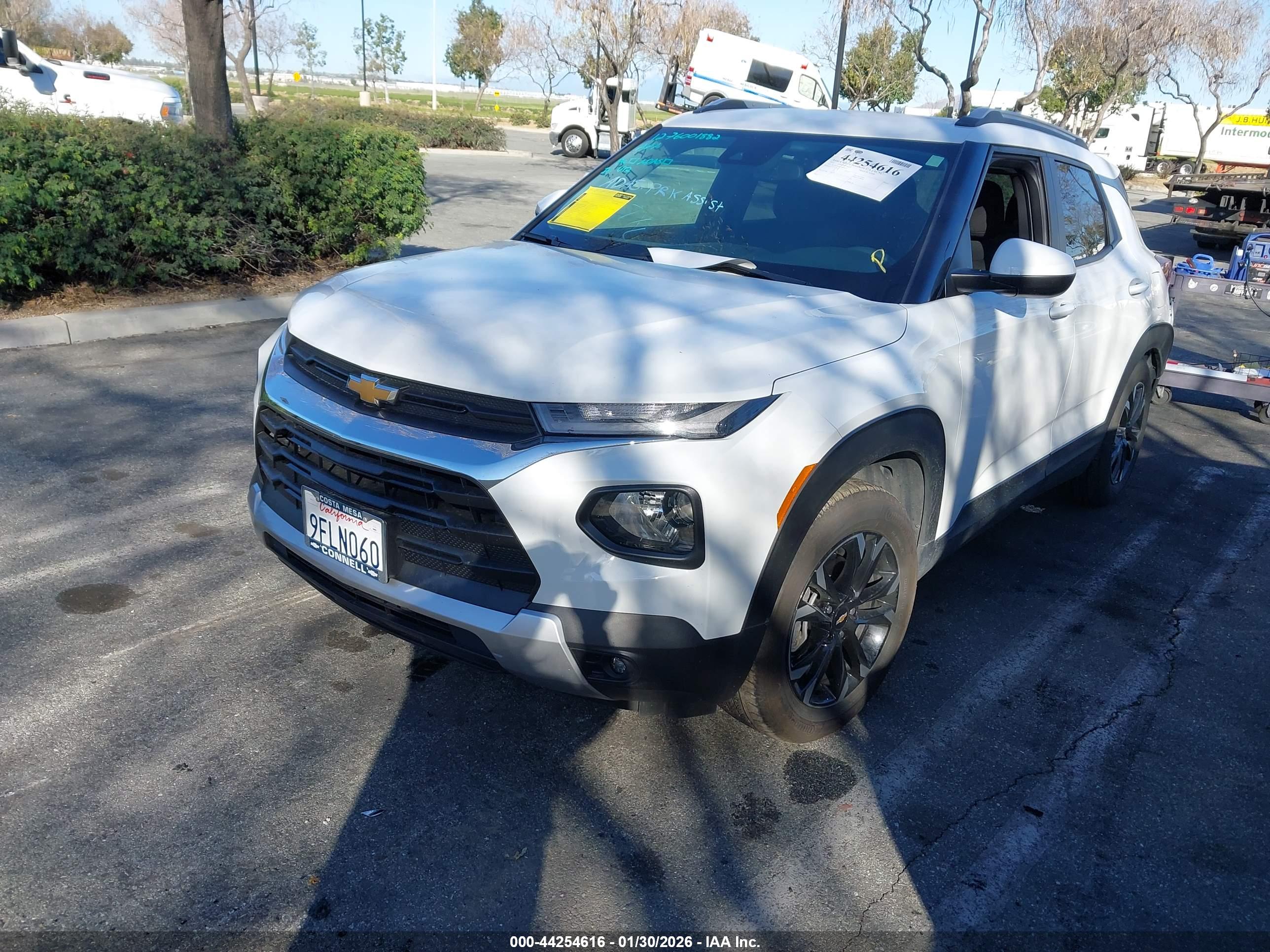 CHEVROLET TRAILBLAZER image 2