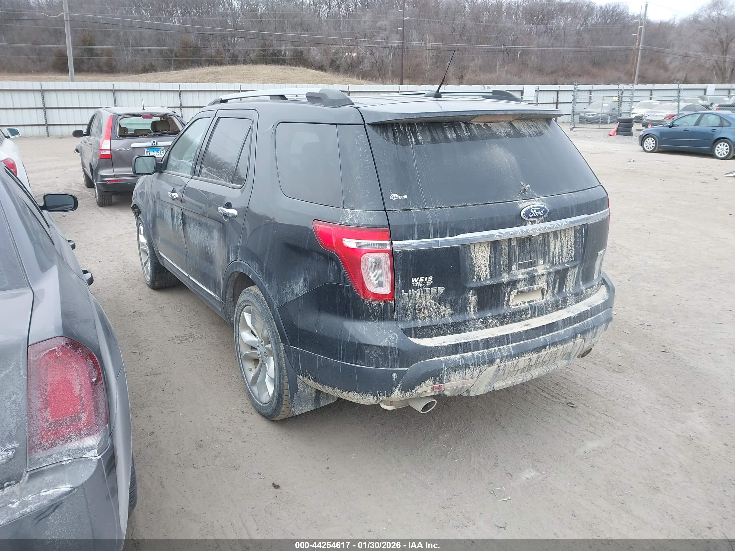 FORD EXPLORER image 3