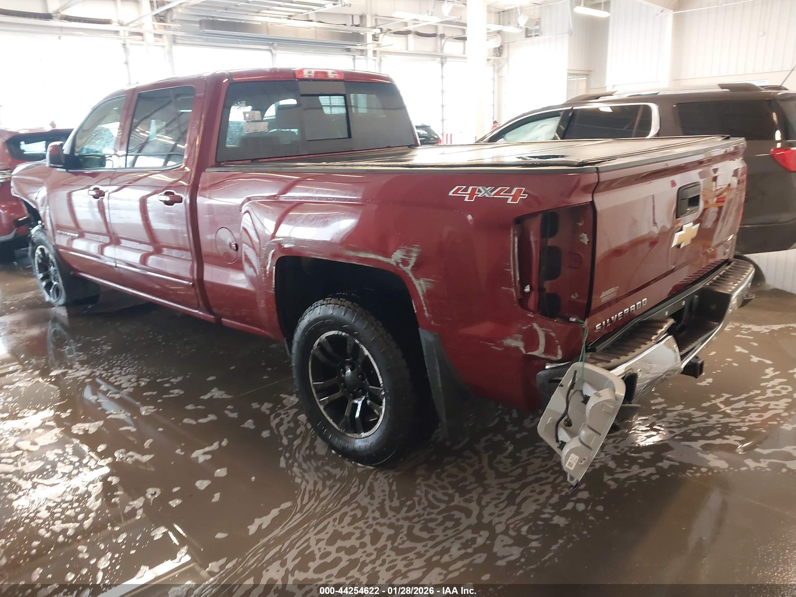 CHEVROLET SILVERADO image 3